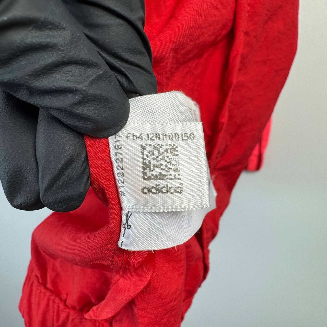 Adidas Adidas Originals Windbreaker Jacket Red Full Zip Hooded L Size US L / EU 52-54 / 3 - 7 Thumbnail