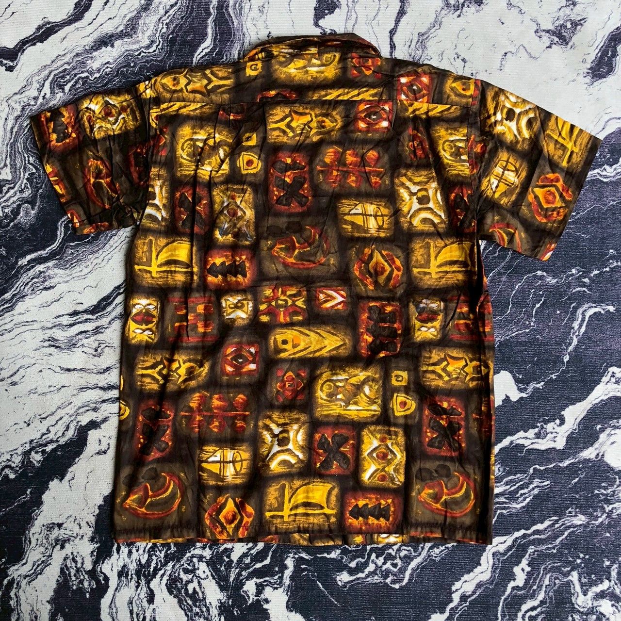 Vintage Vintage 90s Kamehameha Hawaiian Tiki Shirt Size US M / EU 48-50 / 2 - 2 Thumbnail