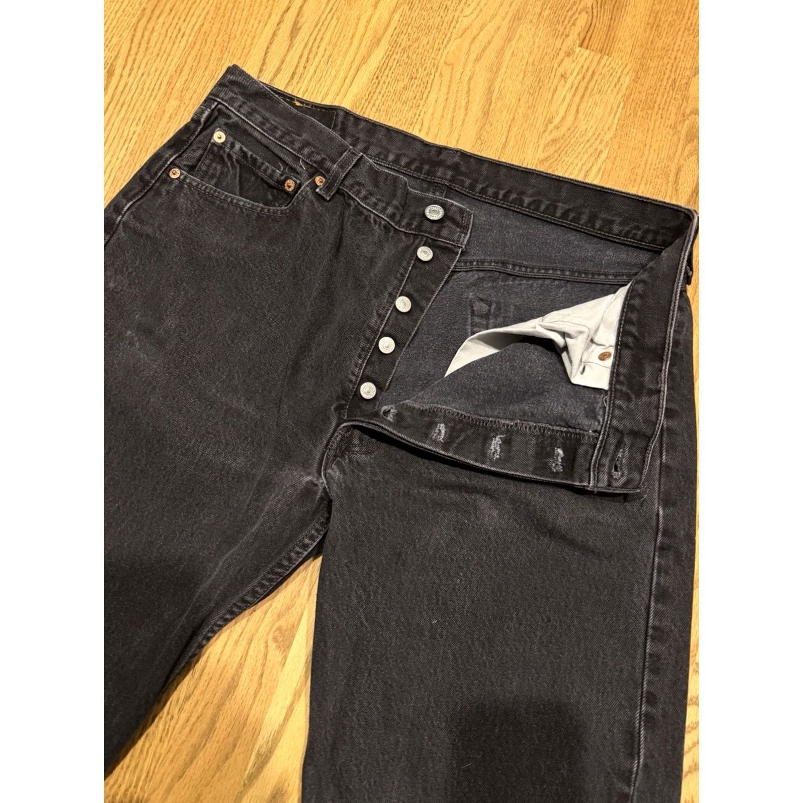 Levi's VINTAGE Levi’s 501 Jeans Men’s 36x32 Denim Button Fly Black USA 80s 90s Classic Regular Straight Size US 36 / EU 52 - 7 Thumbnail