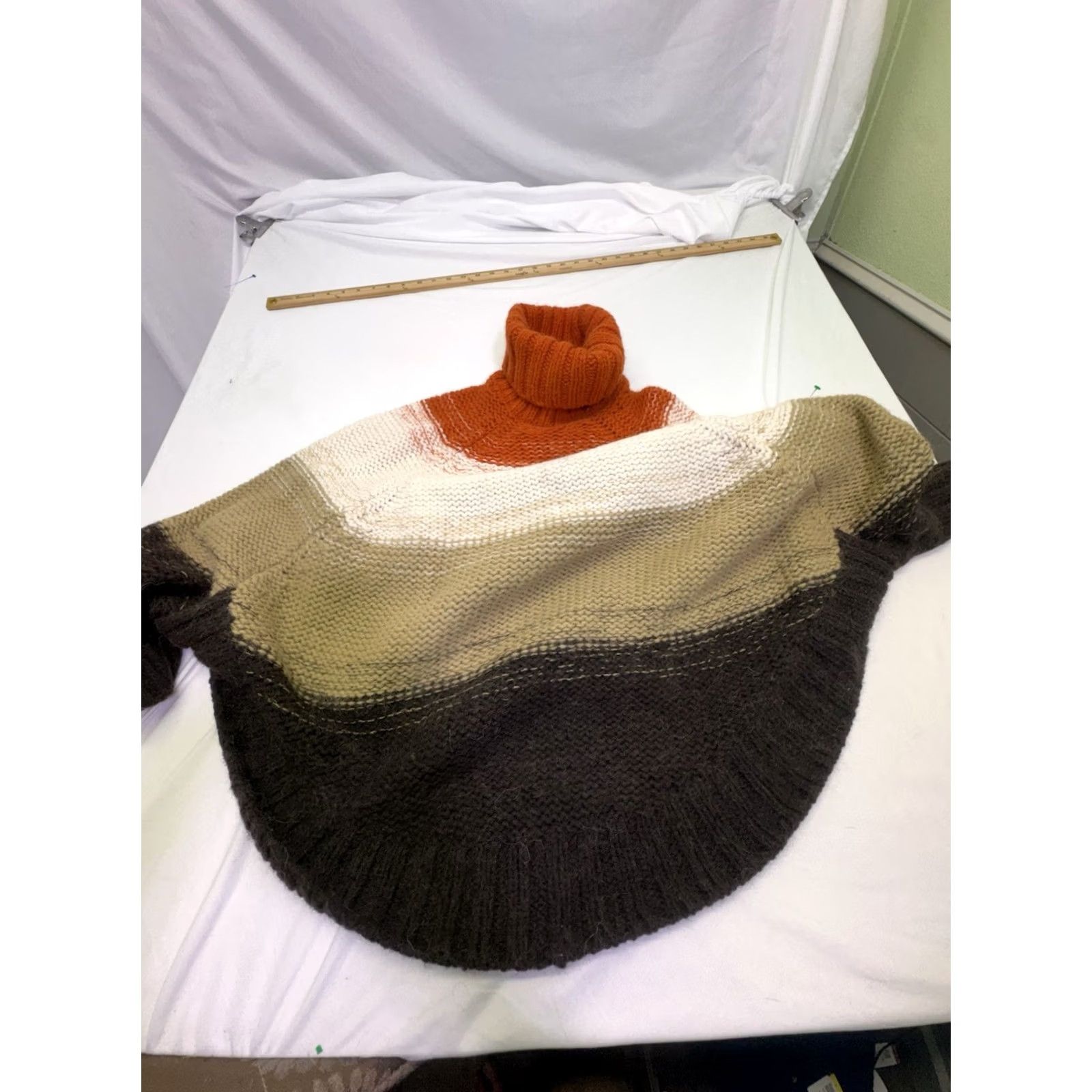 Michael Kors michael michael kors Cable Knit Sweater Turtle Kneck Crop Top Ombré Size Medium Size M / US 6-8 / IT 42-44 - 7 Thumbnail