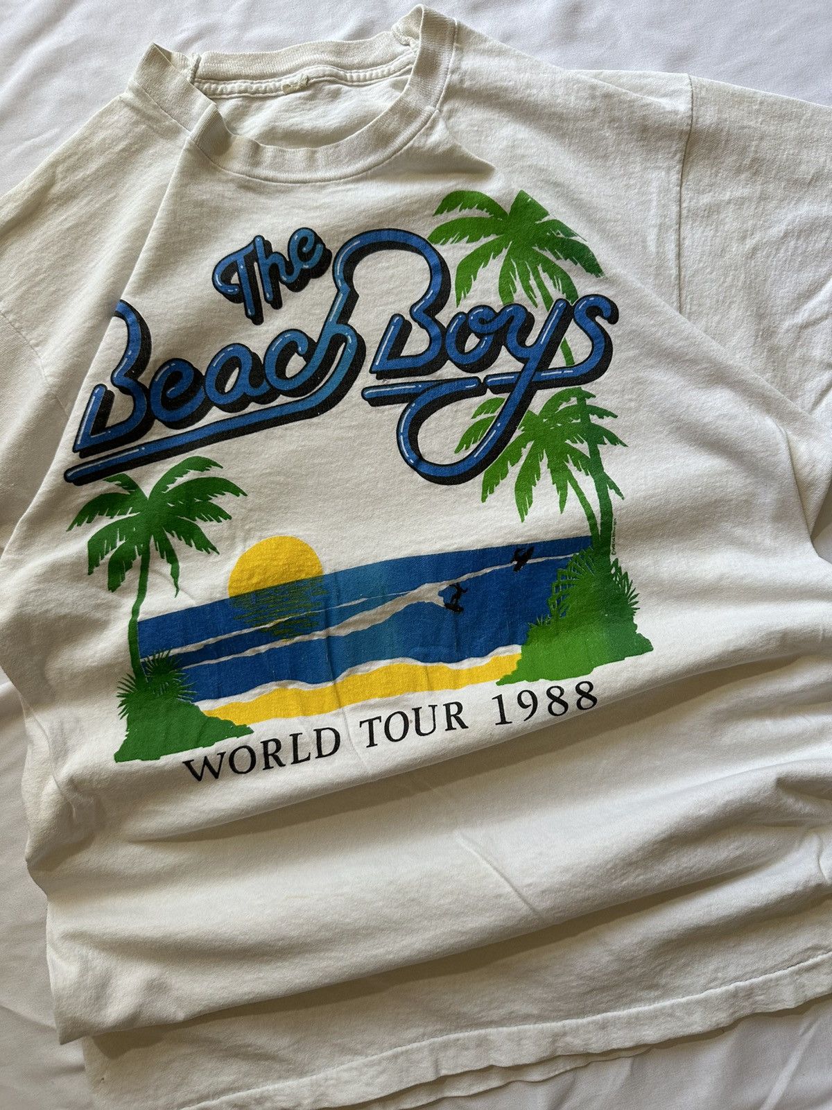 Vintage Vintage ‘88 Single Stitch Beach Boys Tee Size US L / EU 52-54 / 3 - 2 Thumbnail