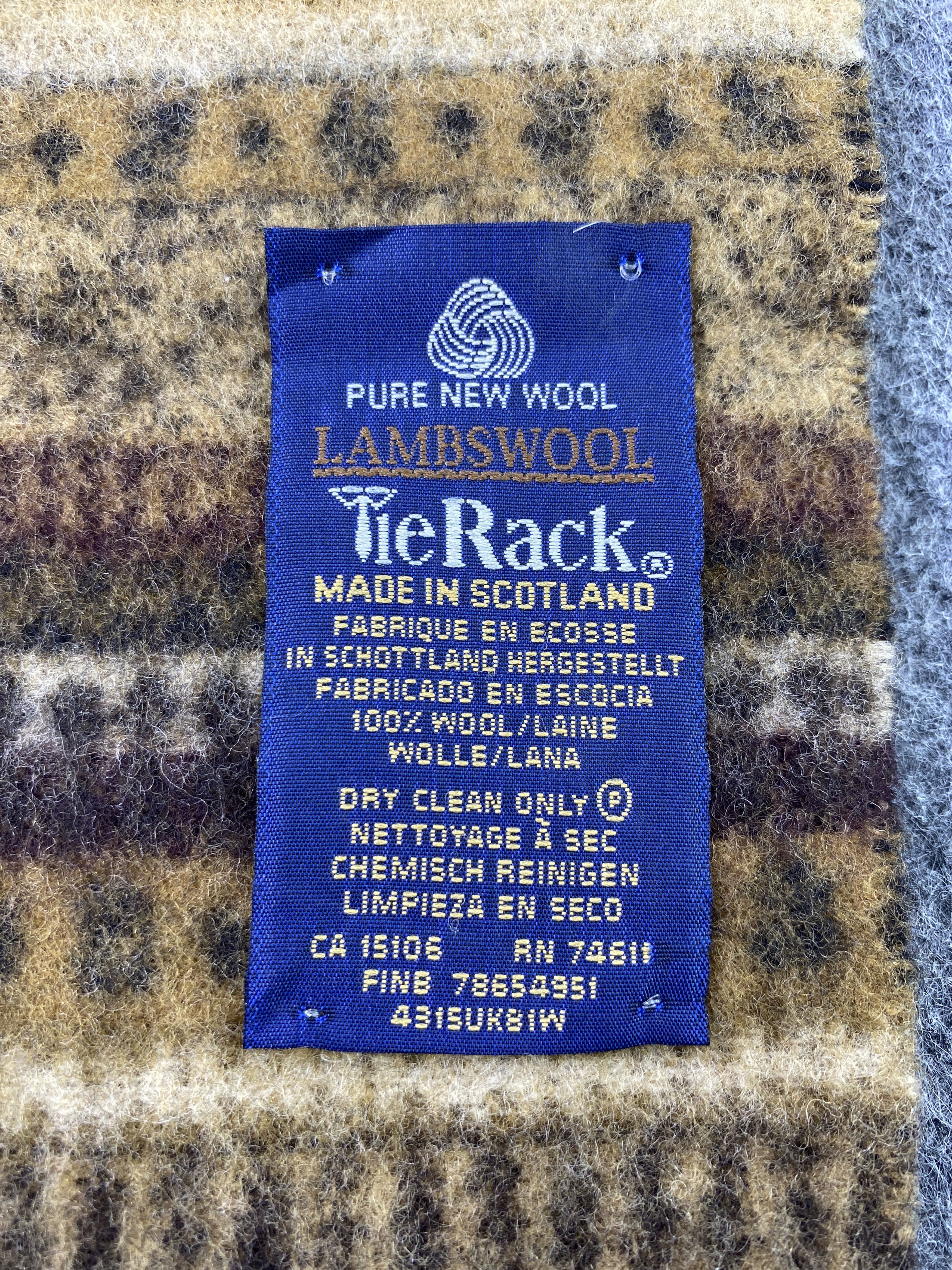 Johnstons Of Elgin Tie Rack Wool Scarf / Muffler / Neckwear -T690 Size ONE SIZE - 5 Thumbnail