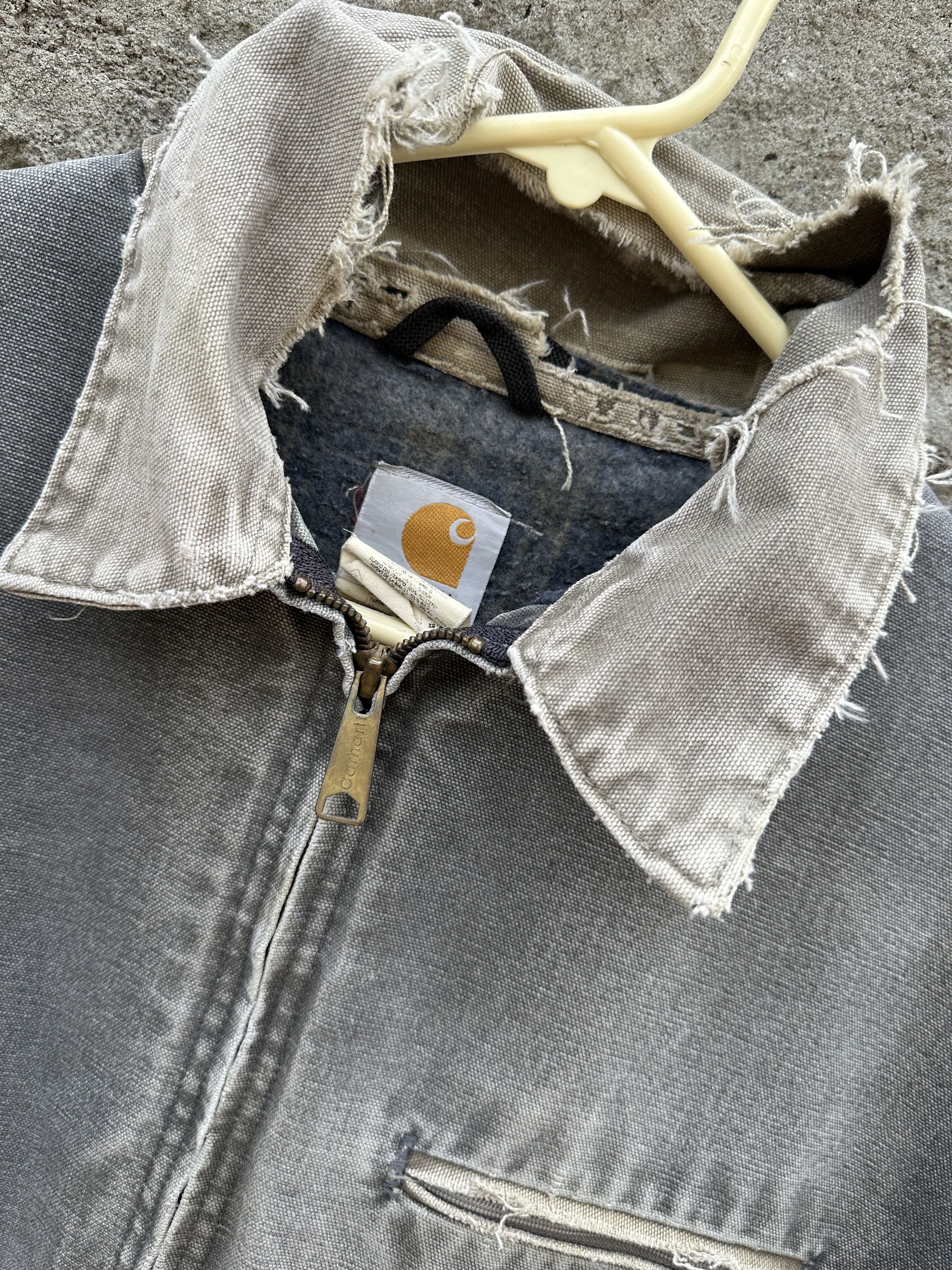 Carhartt vintage 90s Carhartt J97 PTL Detroit Jacket Thrashed & Faded Size US XL / EU 56 / 4 - 4 Thumbnail