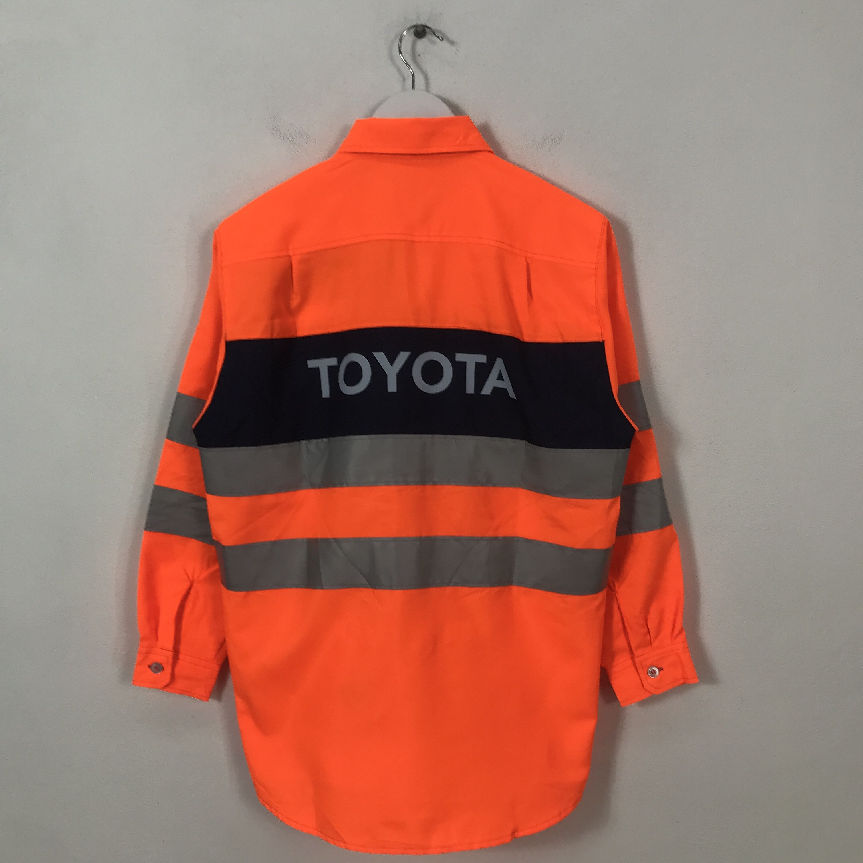 Japanese Brand Toyota Motorsport Custom button up shirt jacket K70B18 Size US S / EU 44-46 / 1 - 1 Thumbnail