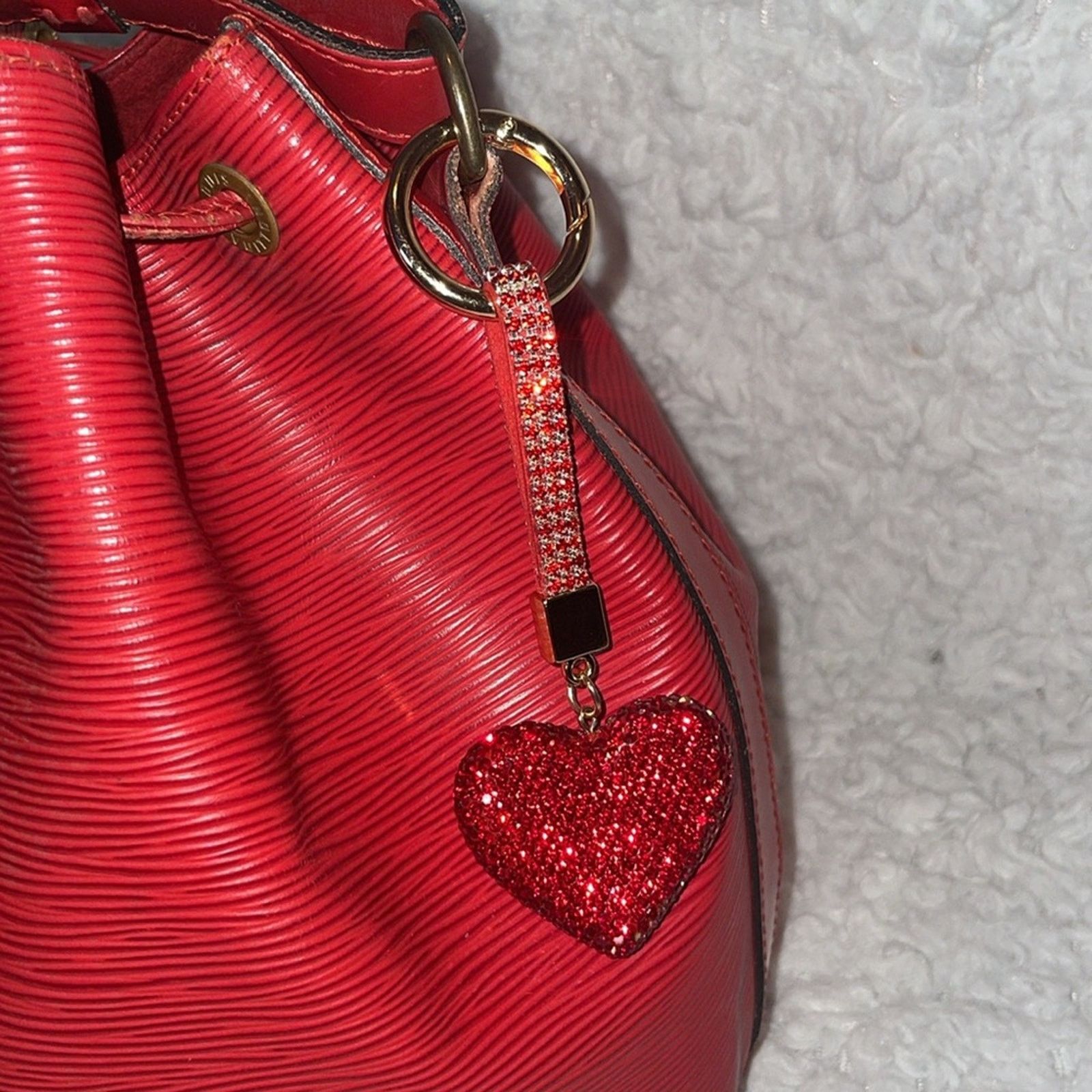 Louis Vuitton Louis Vuitton Petite Noe Red Epi Bucket Bag Size ONE SIZE - 4 Thumbnail