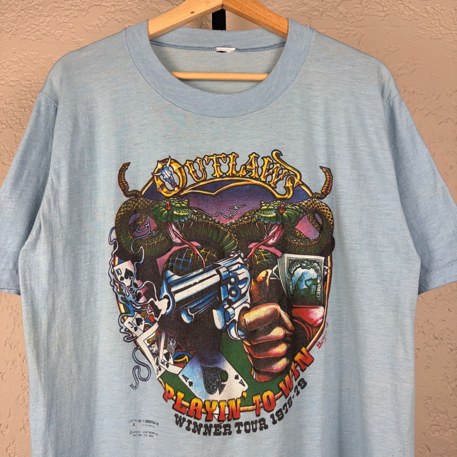 Outlaws Playin To Win 1978 Poker Gambling Small Vintage Tee