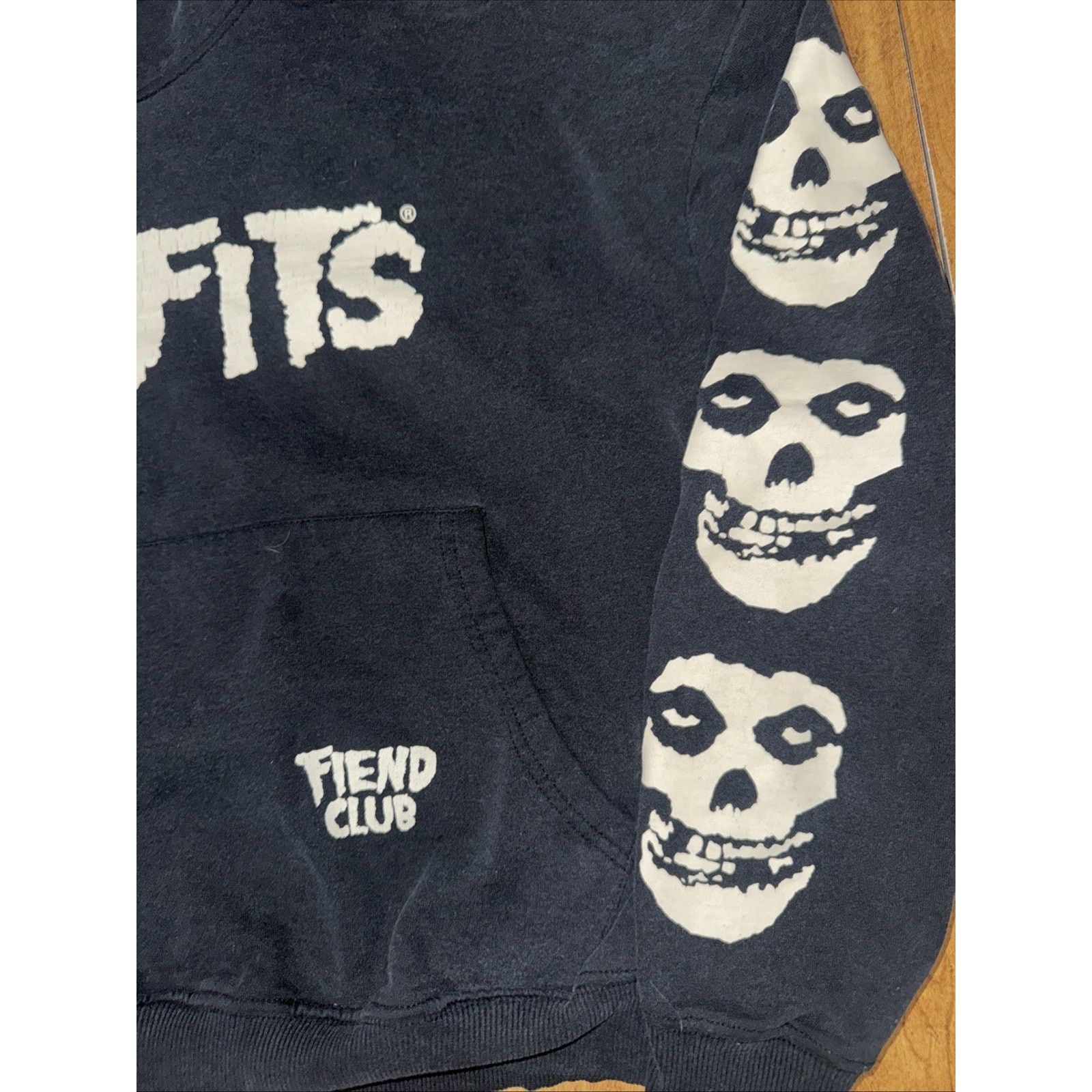 Misfits Misfits Cropped Pullover Hoodie Black Medium 24x20 Size M / US 6-8 / IT 42-44 - 3 Thumbnail