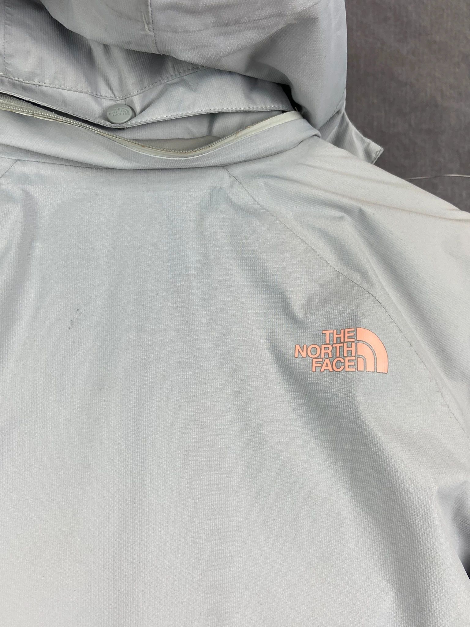 The North Face The North Face white pink DryVent windbreaker M Size US M / EU 48-50 / 2 - 10 Thumbnail
