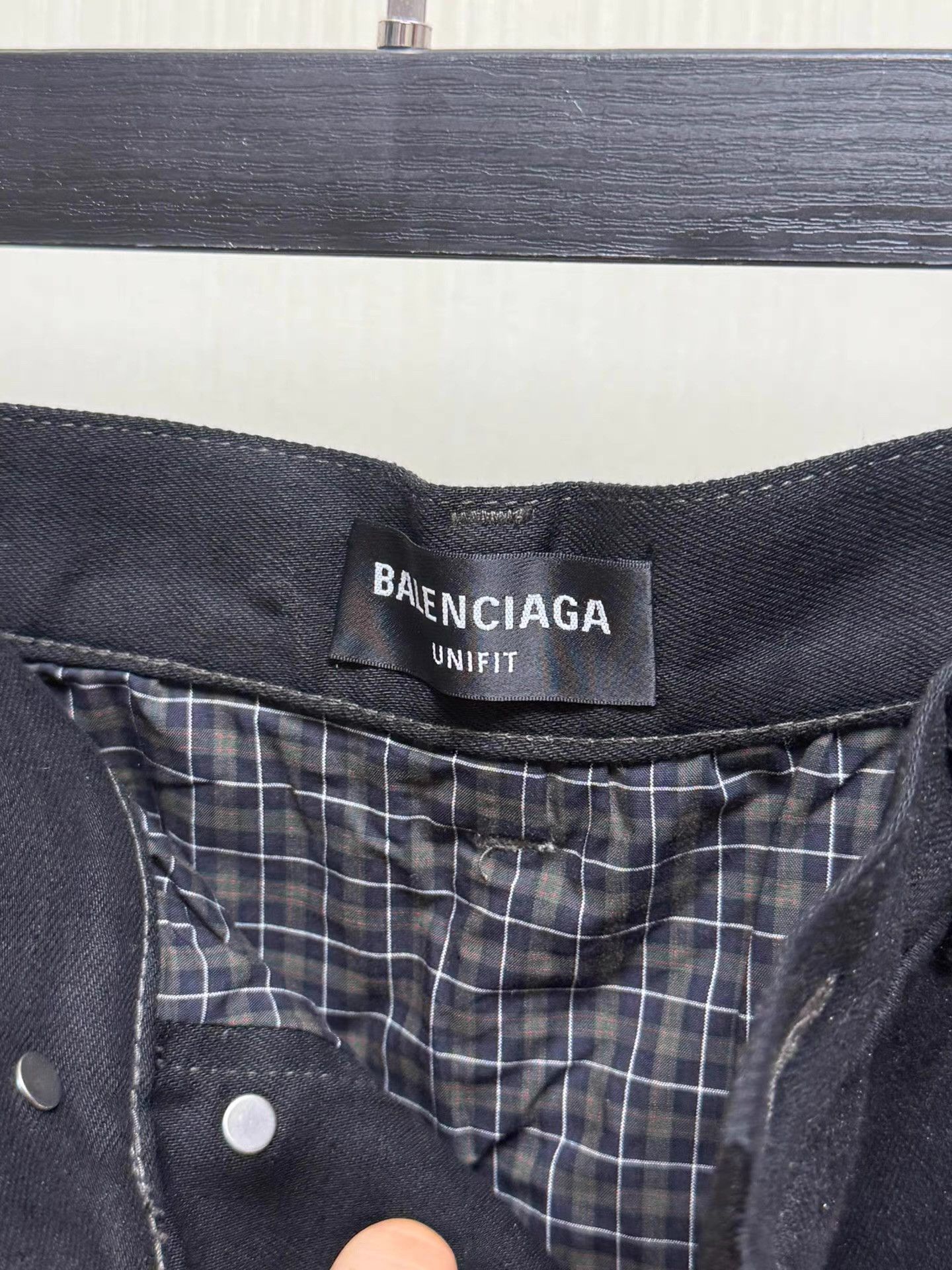 Balenciaga BalenciagaHeavilyDestroyedPureBlack Fake Two-Piece Jeans Q8 Size US 32 / EU 48 - 3 Thumbnail