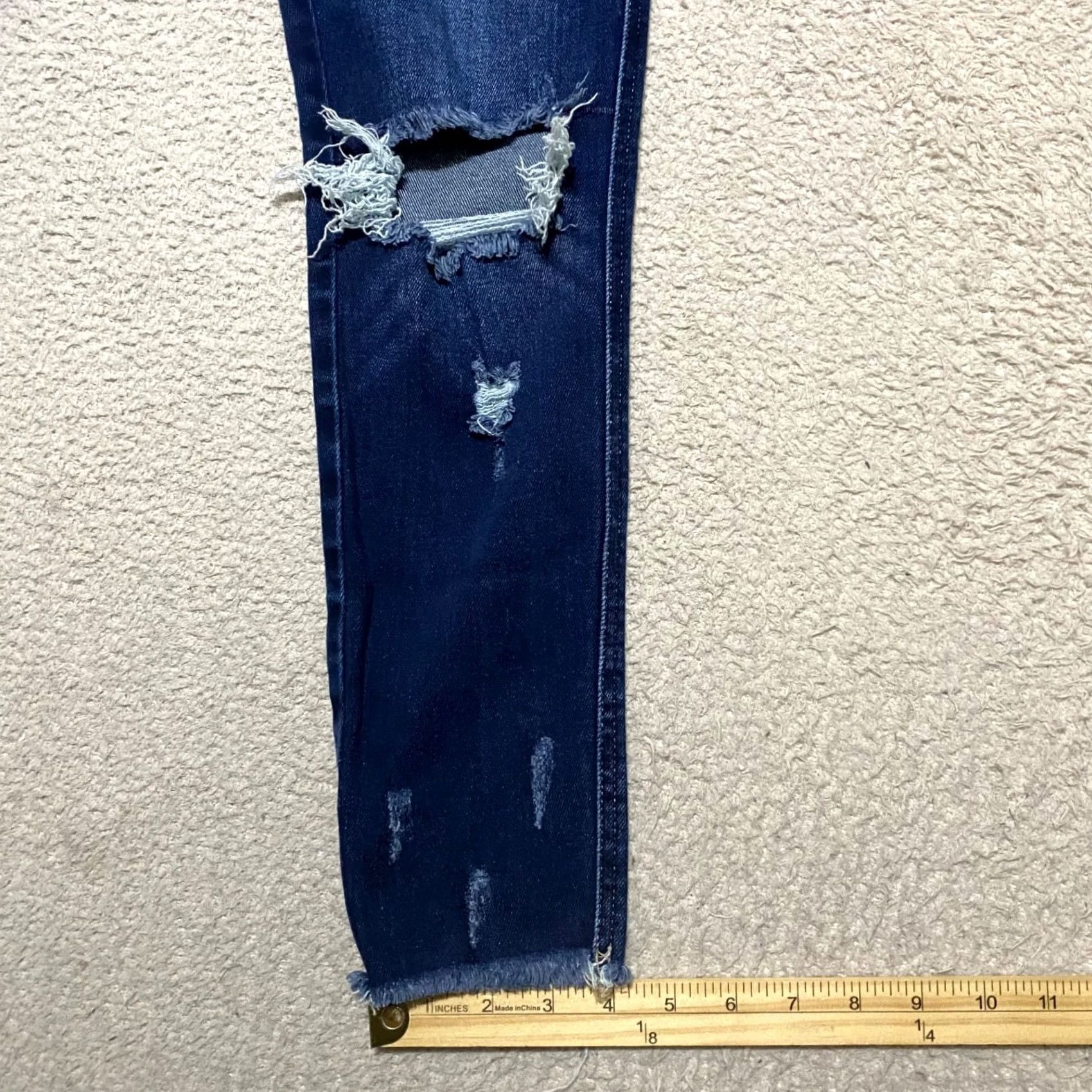 Vintage KanCan Womens Jeans 26 Blue Denim Dark Wash Skinny Distressed High Rise Stretch Button Zip Pocket 5-Pocket Regular Inseam 26in Size 26" / US 2 / IT 38 - 5 Thumbnail