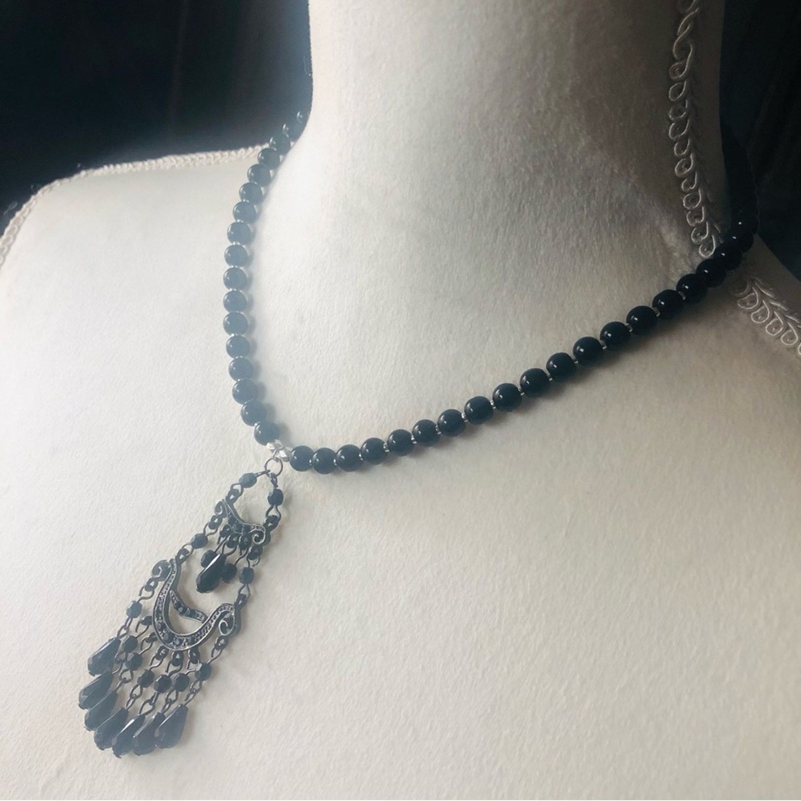 Handmade Handcrafted repurpose black chandelier Pearl necklace Size ONE SIZE - 4 Thumbnail
