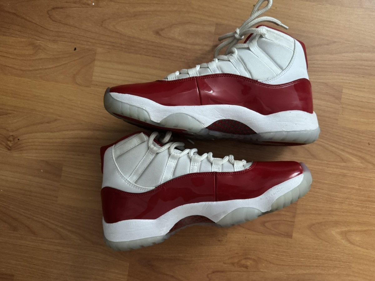 Jordan Brand Nike Air Jordan 11 Cherry 2022 Size US 10.5 / EU 43-44 - 4 Thumbnail