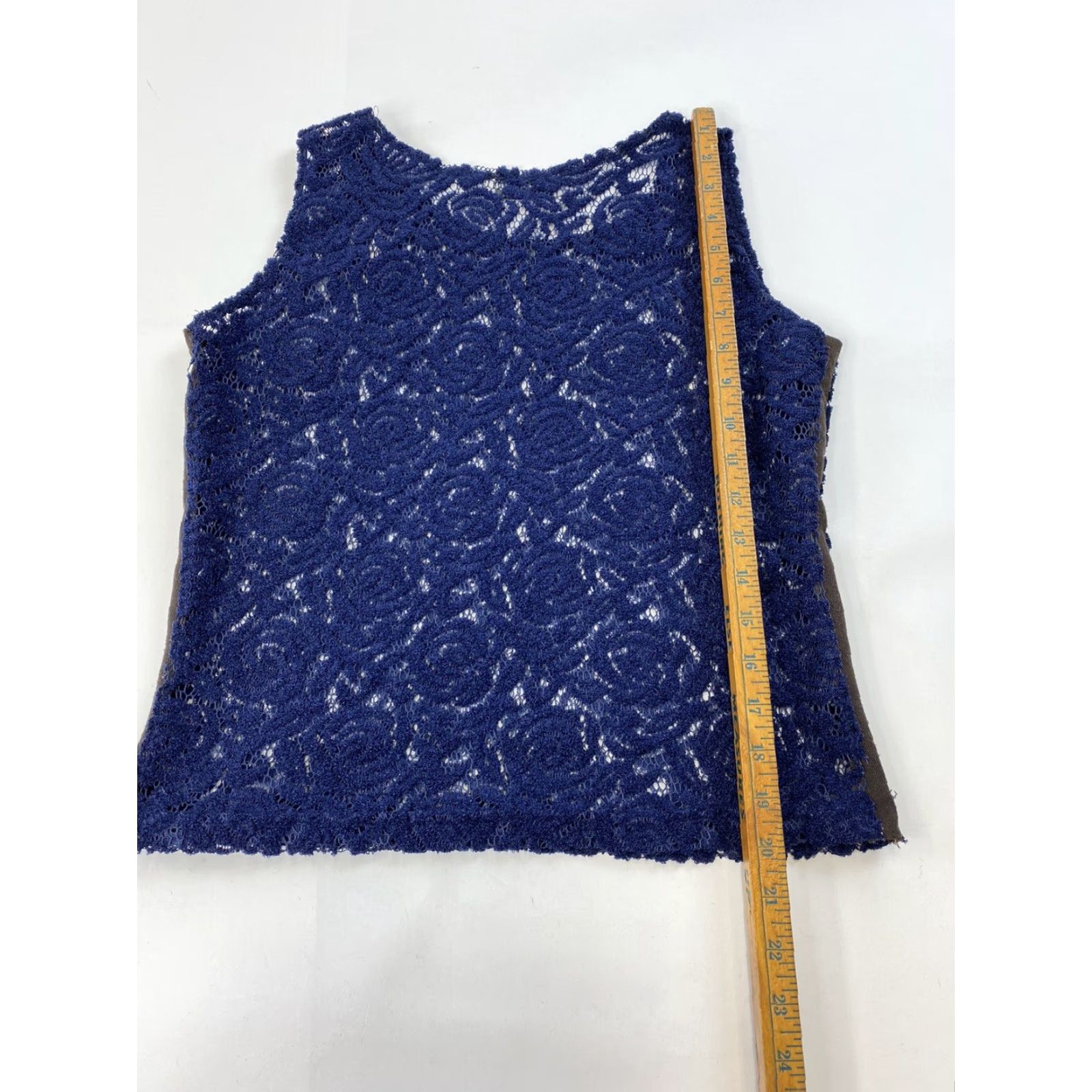 Vintage VINTAGE Bisou Bisou Top Womens Blouse Sleeveless Blue Embroidered Lace M Size M / US 6-8 / IT 42-44 - 4 Thumbnail