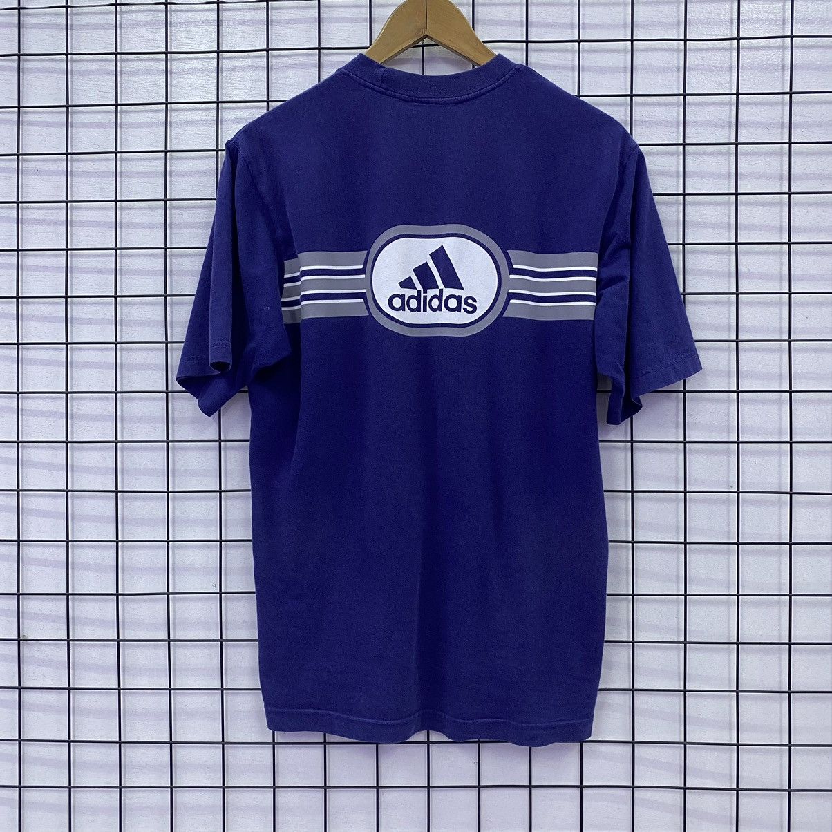 Adidas × Vintage Vintage Adidas Center Logo Mirror Print Size US L / EU 52-54 / 3 - 1 Thumbnail