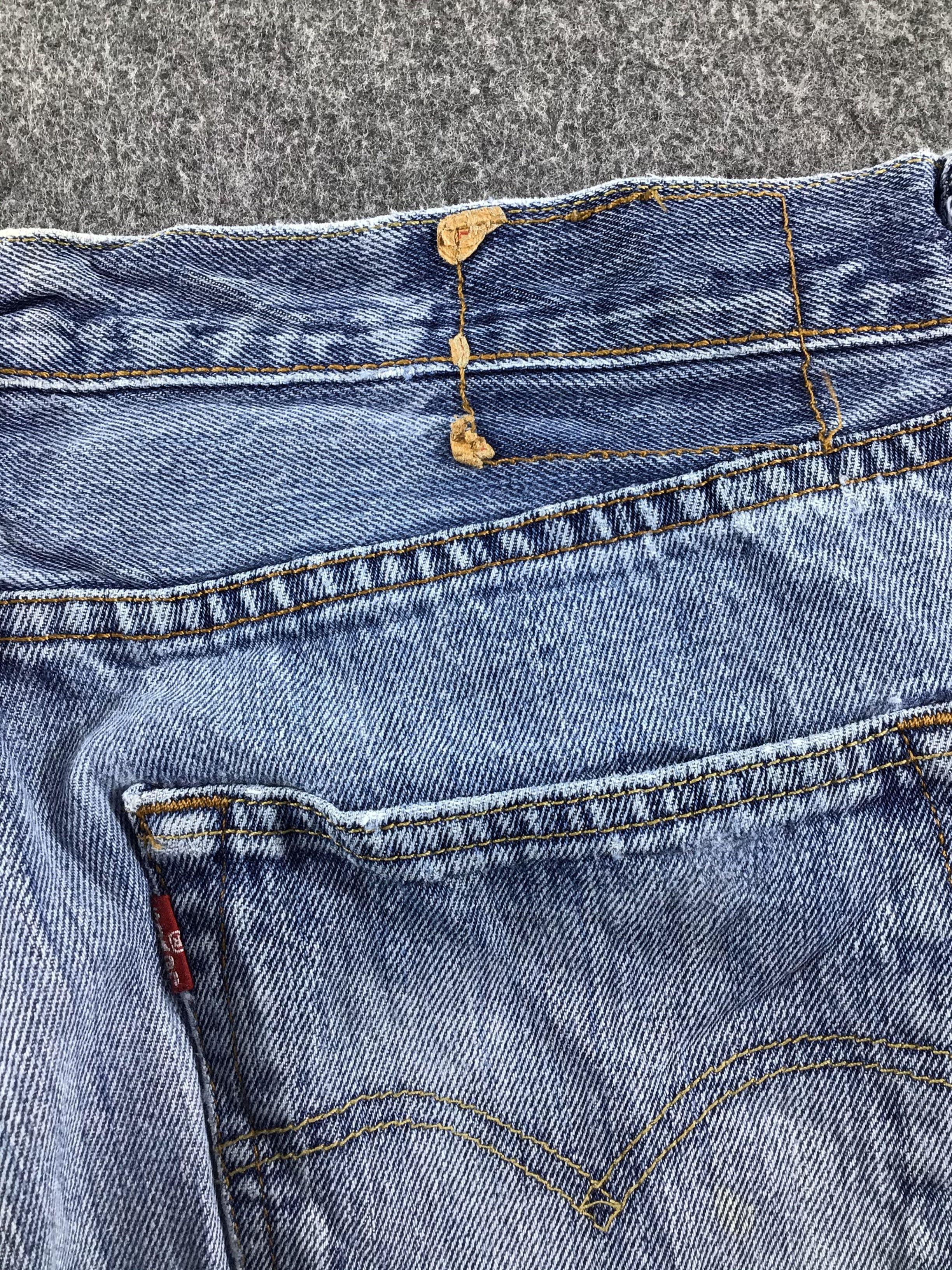 Levi's Vintage Levis 501 Jeans Faded Blue Denim -J382 Size US 34 / EU 50 - 5 Thumbnail