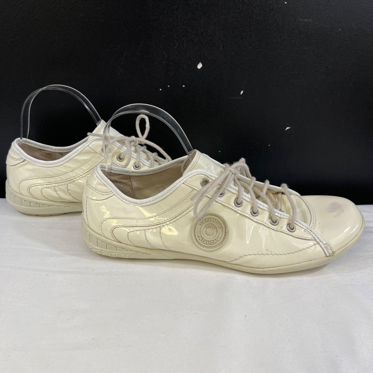 Other Pataugas Womens White Casual Sneakers Size 41 or 9 SKU 6523 Size US 9 / IT 39 - 1 Thumbnail