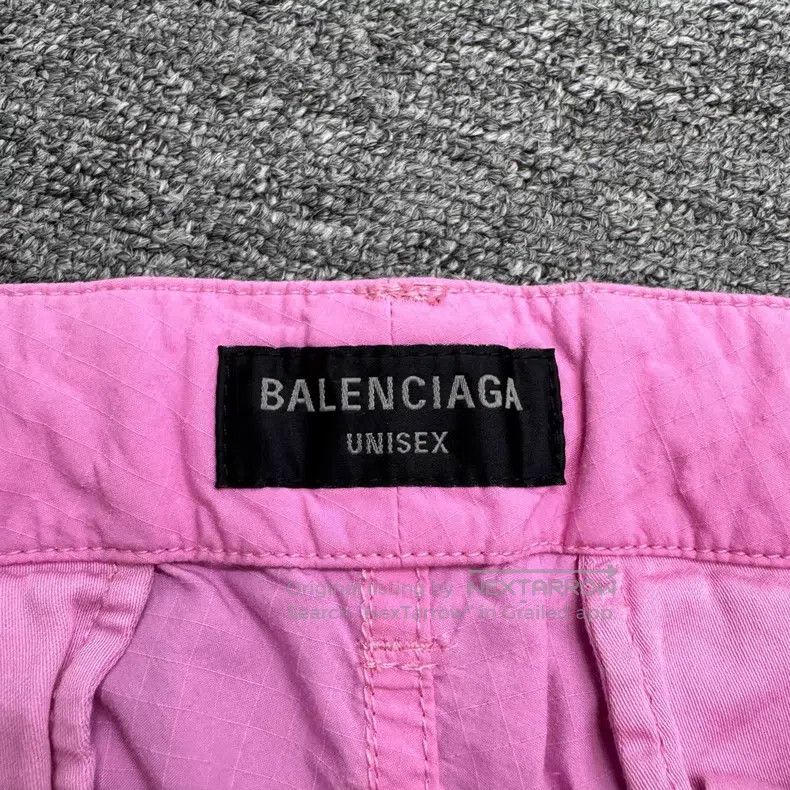 Balenciaga Balenciaga size XXS Distressed Cargo Pants Size US 27 - 2 Thumbnail