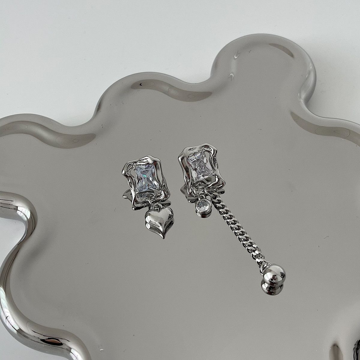 Jewelry Matchless Earrings One Pairs Chrome Jewelry Size ONE SIZE - 1 Thumbnail