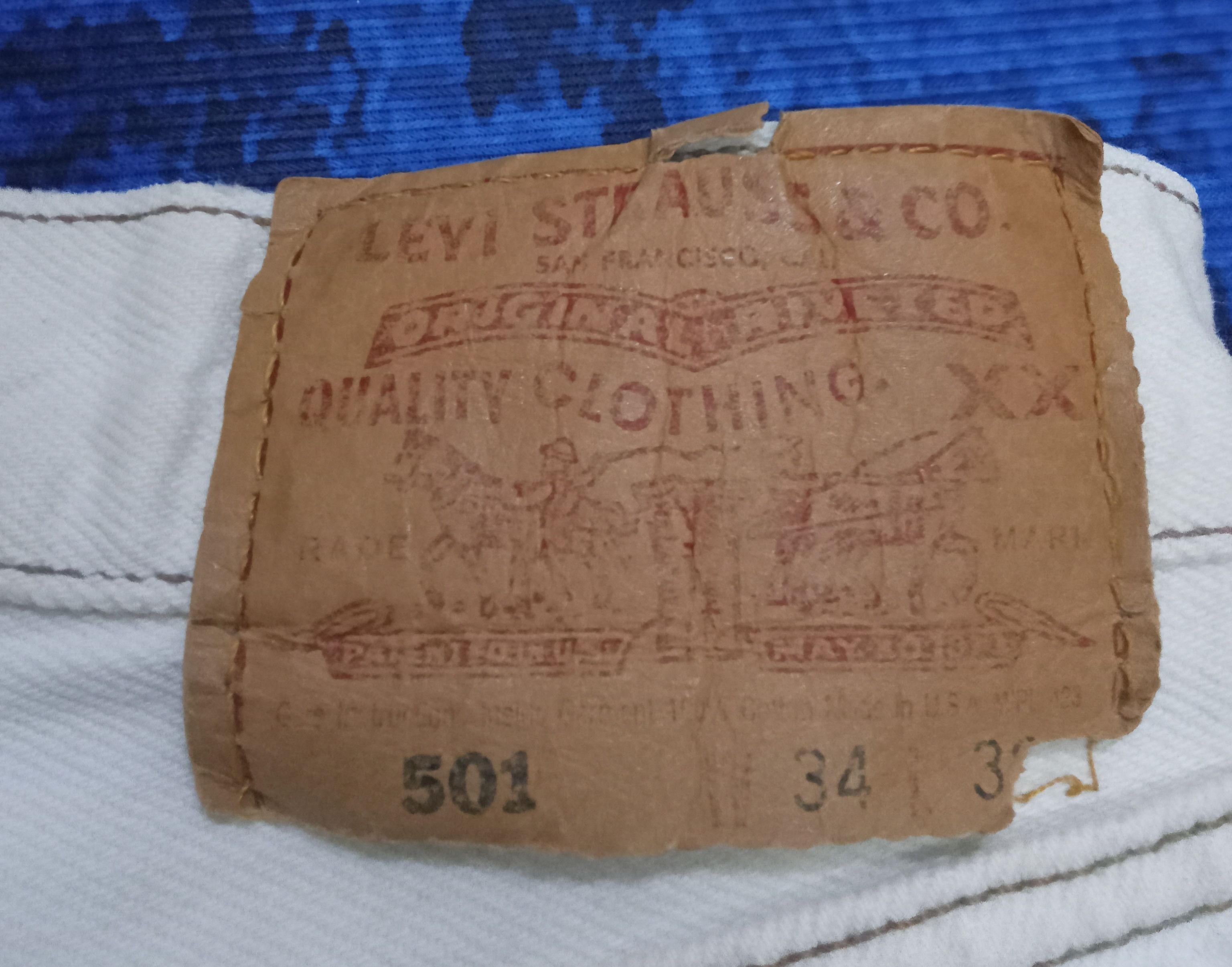 Levi's Vintage Levi's 501 Remake Distressed Jeans Size US 34 / EU 50 - 3 Thumbnail