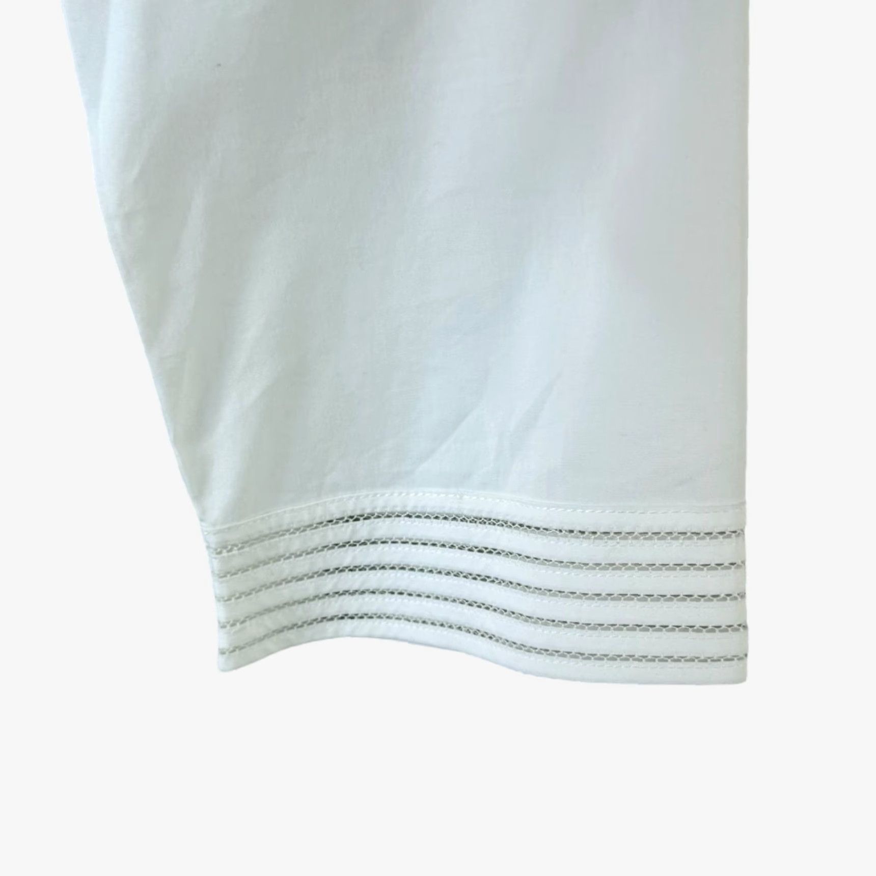 J. Jill VINTAGE? No, it's not vintage. J. Jill Tunic Shirt Women’s Medium White 3/4 Sleeve Embroidered Trim Blouse Size M / US 6-8 / IT 42-44 - 7 Thumbnail