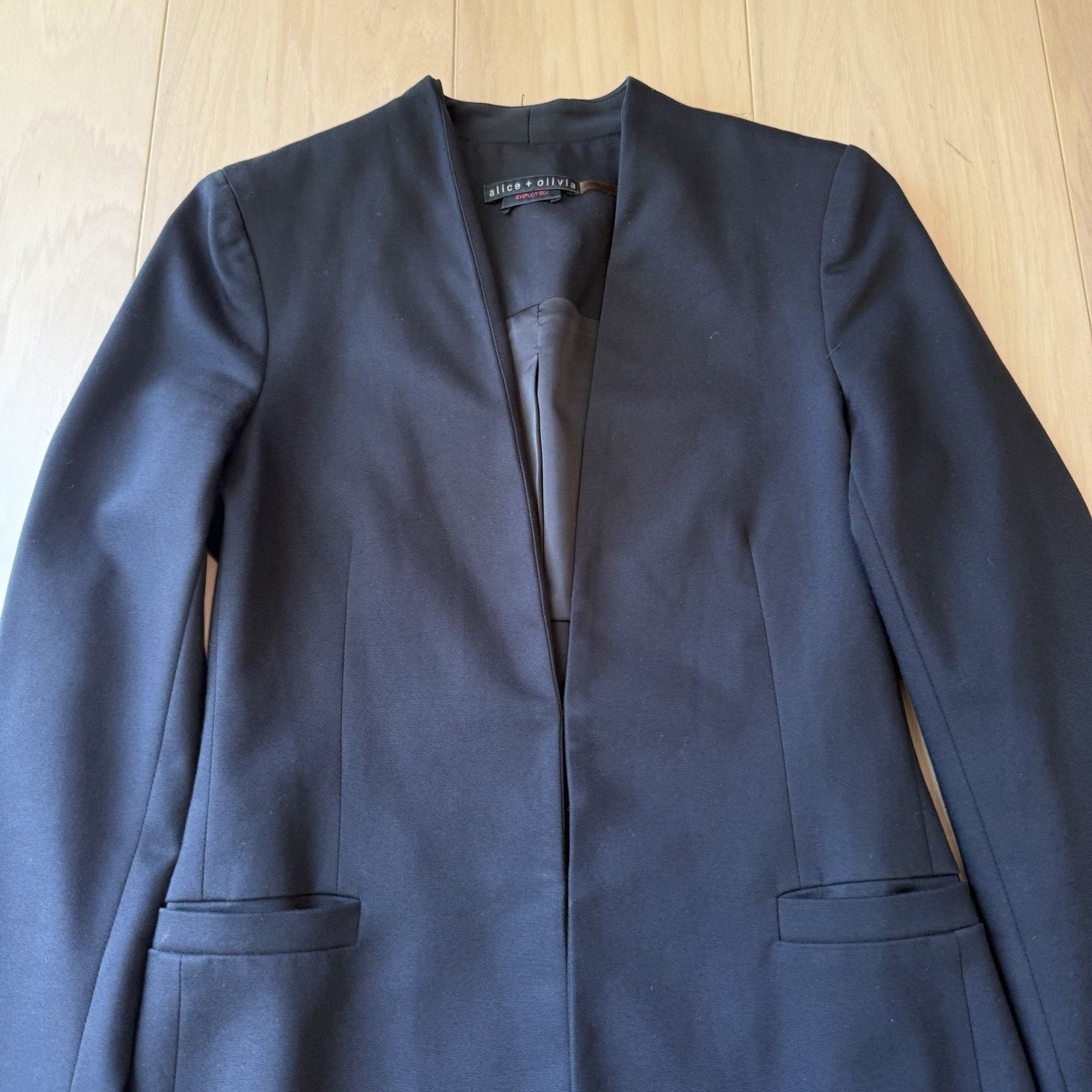 Alice + Olivia Alice Olivia Blazer Women's 2 Designer Bergdorf Goodman Size XS / US 0-2 / IT 36-38 - 3 Thumbnail