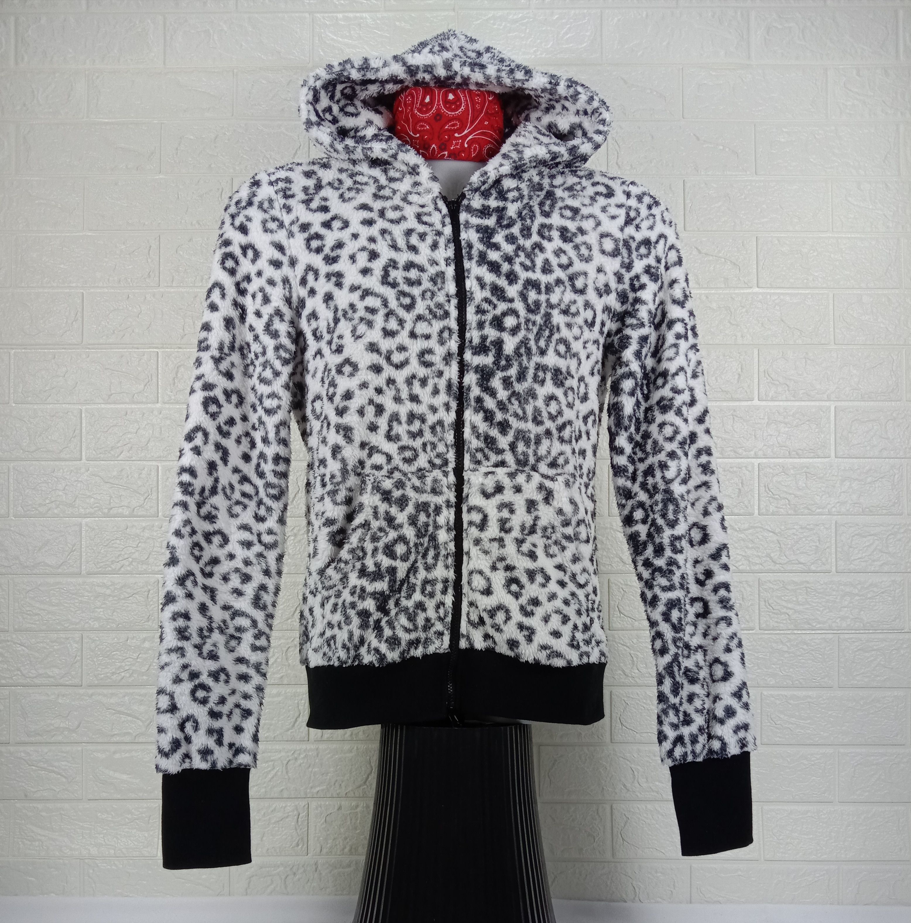 Japanese Brand Vintage Roshell Zipper Hoodie Fleece Sweatshirt Size M / US 6-8 / IT 42-44 - 1 Thumbnail