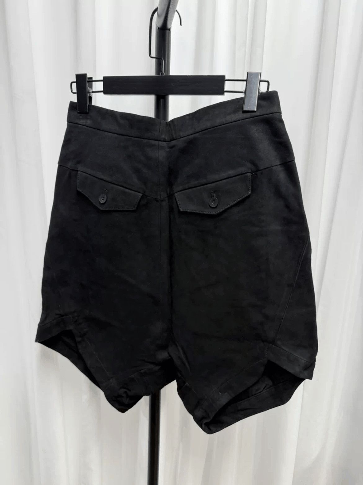 Julius Sz 2 Julius 17SS Lamb Leather Shorts-2505 Size US 30 / EU 46 - 5 Thumbnail