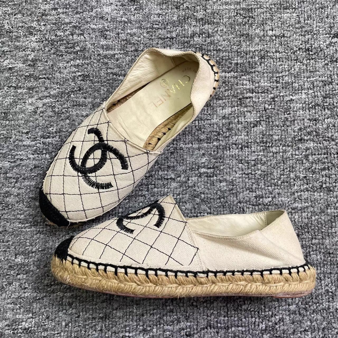 Chanel Chanel Black & White Leather Espadrilles K12 Size US 7 / IT 37 - 2 Thumbnail