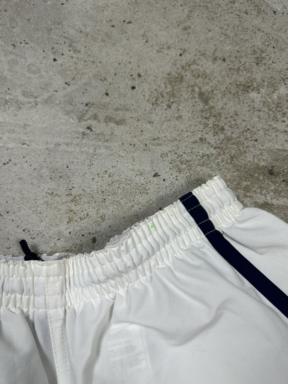 Nike × Vintage Vintage 90s Nike x Arsenal Home Soccer Shorts Swoosh Size US 30 / EU 46 - 7 Thumbnail