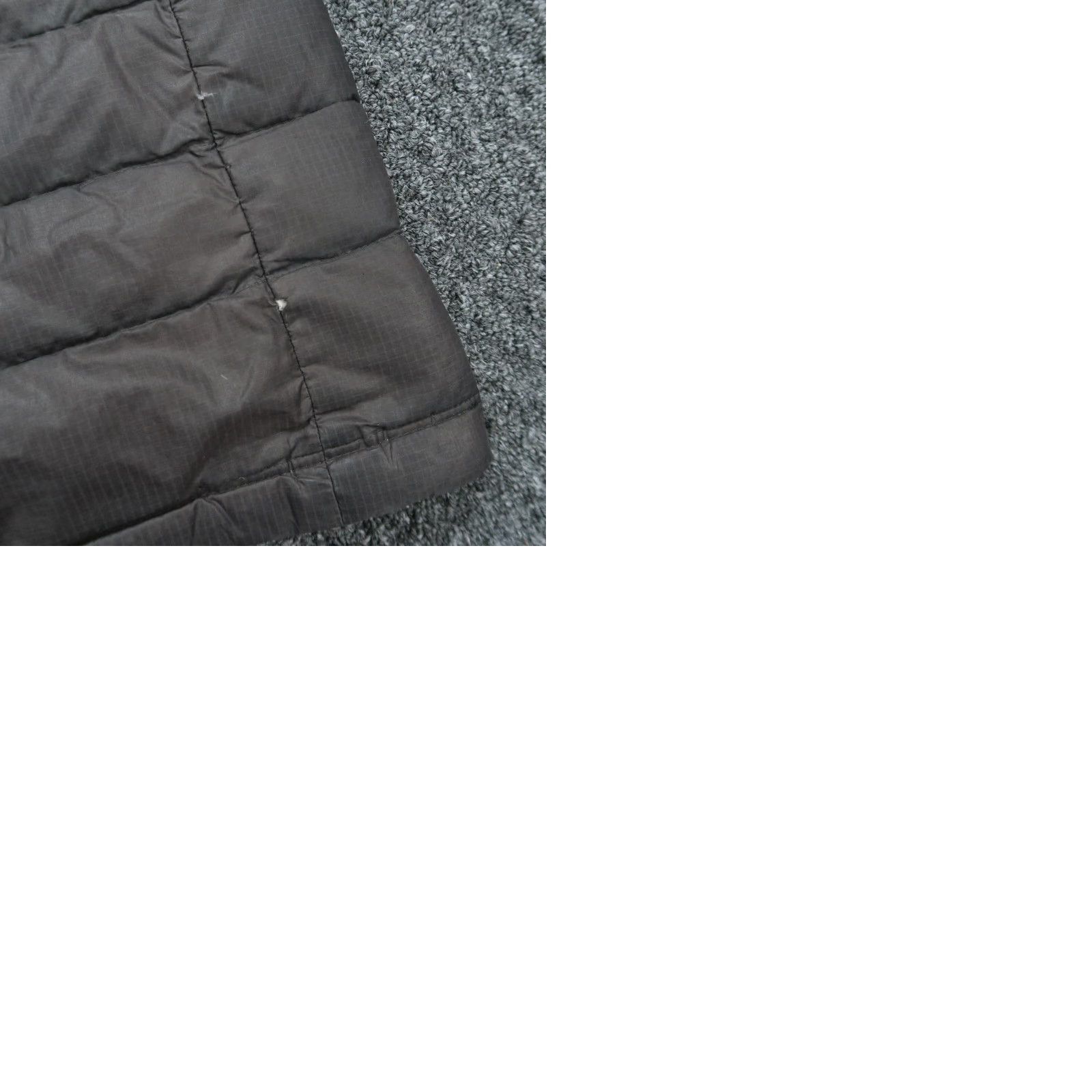 Patagonia Patagonia Vest Mens Small Gray Down Sweater Puffer Full Zip Pockets Outdoors Layered Casual Travel Workwear Jacket/Coat Style: Puffer Size US S / EU 44-46 / 1 - 9 Thumbnail