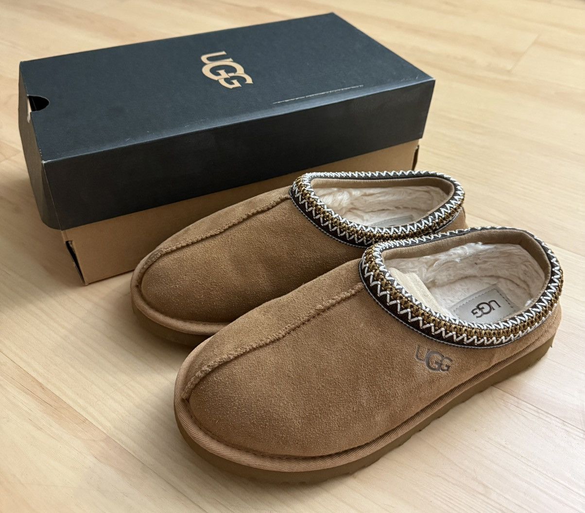 Ugg Ugg Tasman Slippers Chestnut Size 8M Size US 8 / EU 41 - 1 Thumbnail