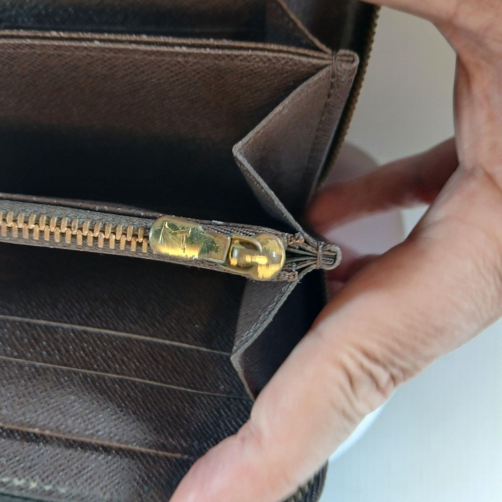 Louis Vuitton Louis Vuitton Damier Ebene Zippy Wallet Size ONE SIZE - 9 Thumbnail