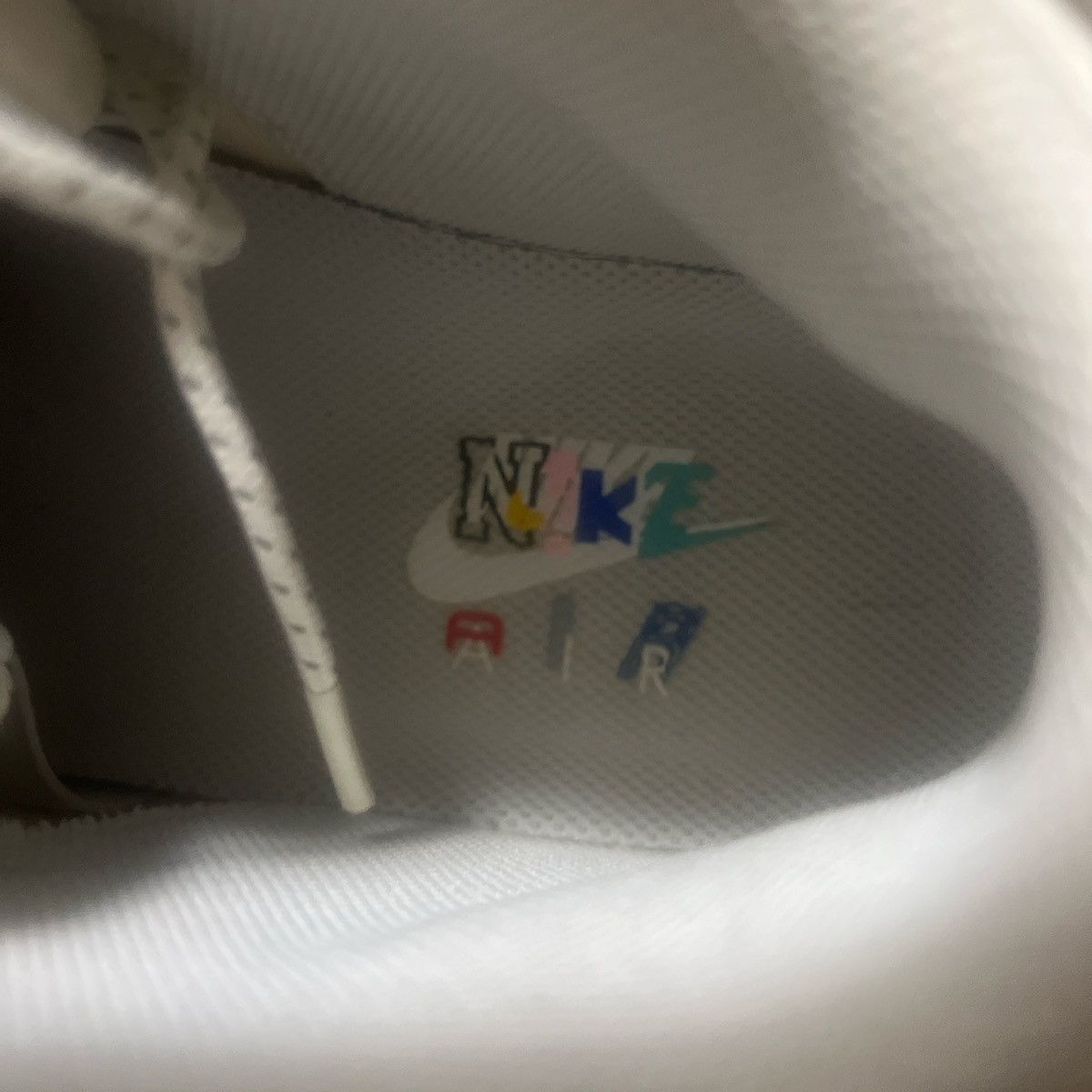 Nike Nike uptempo white and black Size US 9.5 / EU 42-43 - 6 Thumbnail