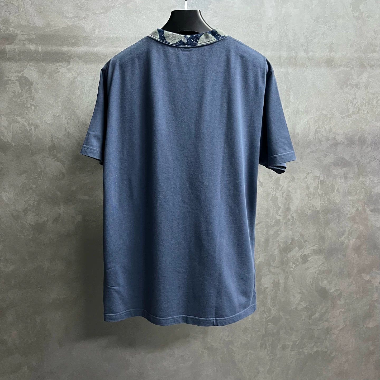 Dior Dior Embroidered Neck Pocket T-Shirt Blue Size US L / EU 52-54 / 3 - 5 Thumbnail