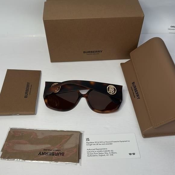 Burberry Burberry Brown Black New Be4290 Be 4290Sunglasses","descript Size ONE SIZE - 3 Thumbnail