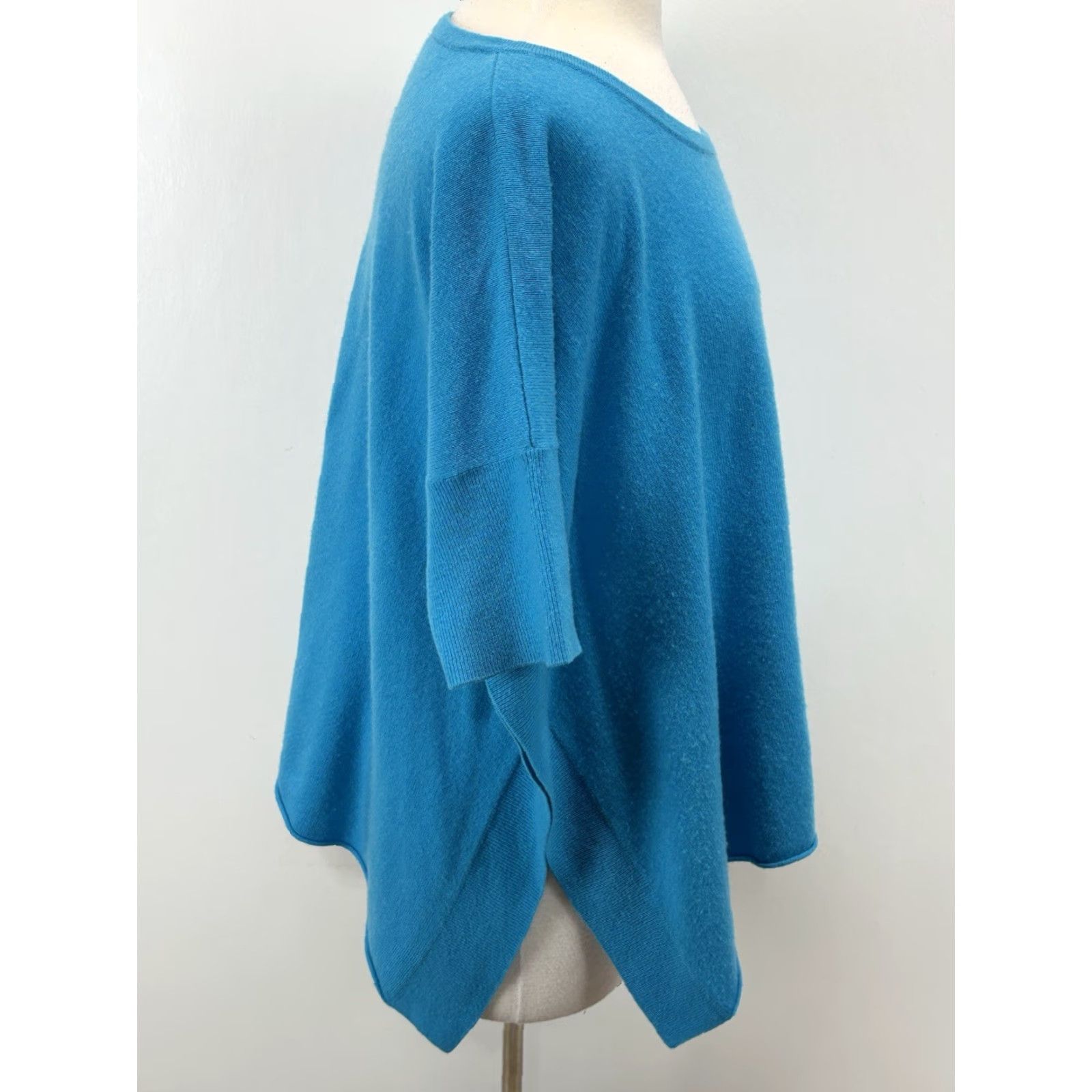 Neiman Marcus Neiman Marcus 100% Cashmere Sweater Womens M Aqua Blue Relaxed Fit Quiet Luxury Pullover Dolman Sleeve Short Sleeve Boxy Classic Size M / US 6-8 / IT 42-44 - 4 Thumbnail