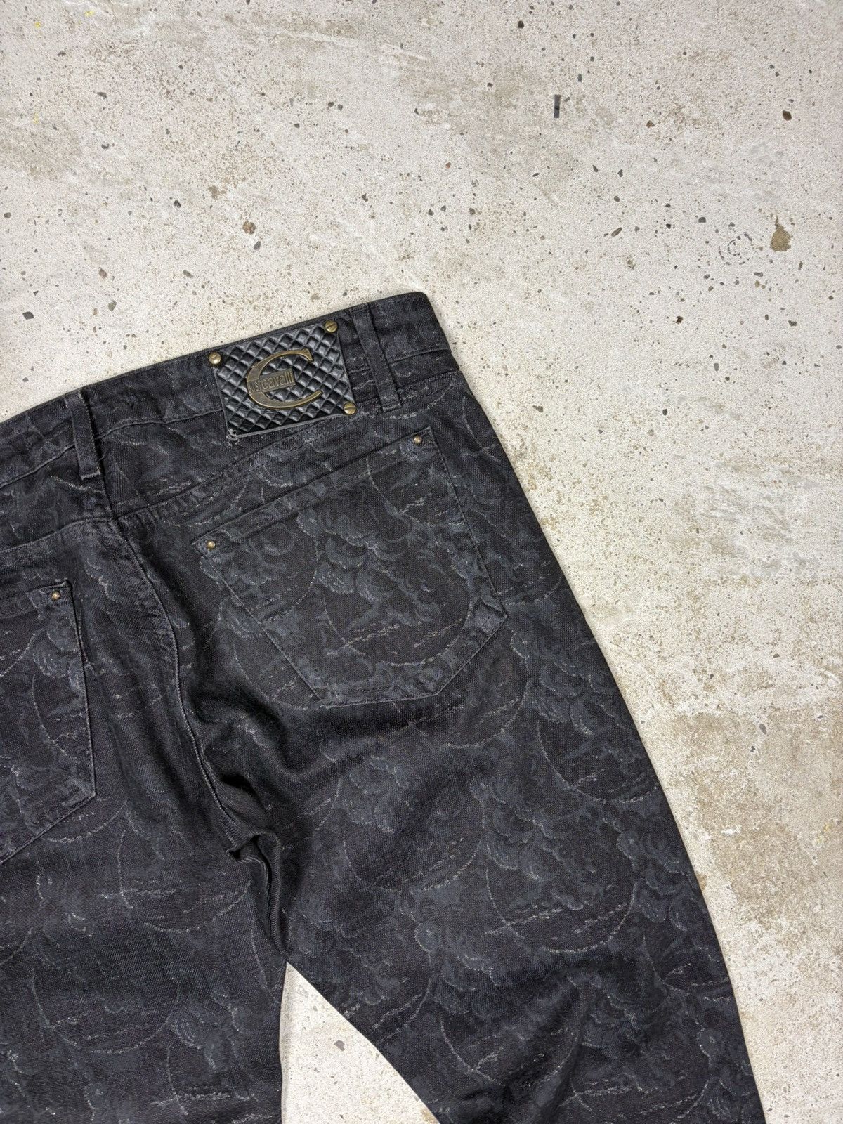 Just Cavalli 2000s Just Roberto Cavalli Abstract Floral Print Black Jeans Size 30" / US 8 / IT 44 - 18 Thumbnail