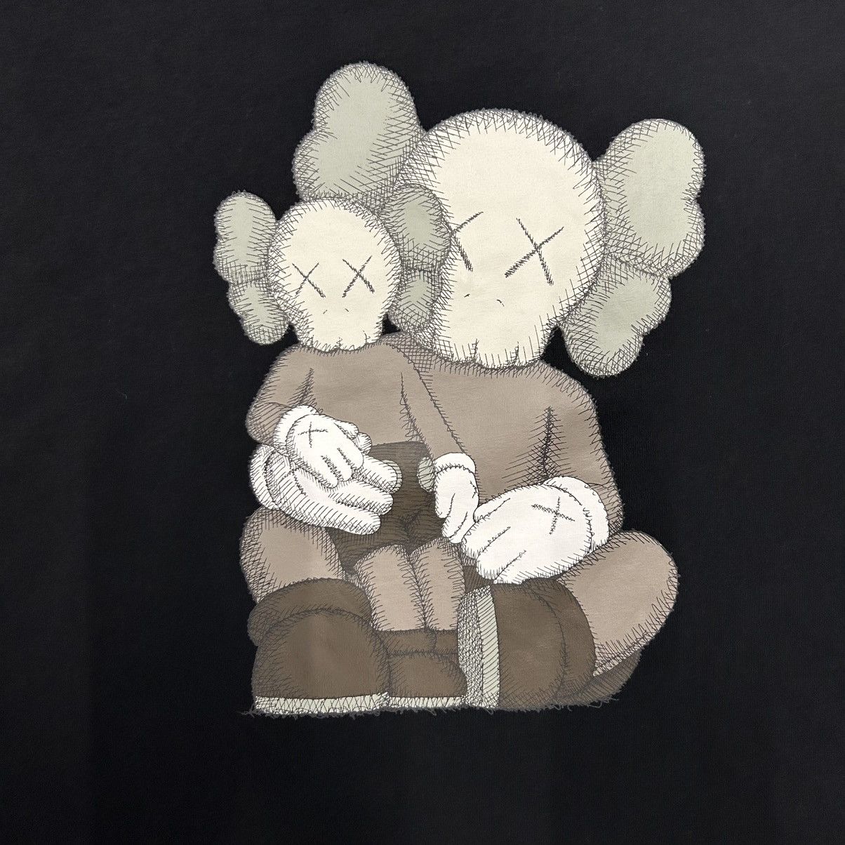 Kaws × Uniqlo Uniqlo x Kaws Companion UT Black Graphic Shirt Men’s XL NEW Size US XL / EU 56 / 4 - 2 Thumbnail
