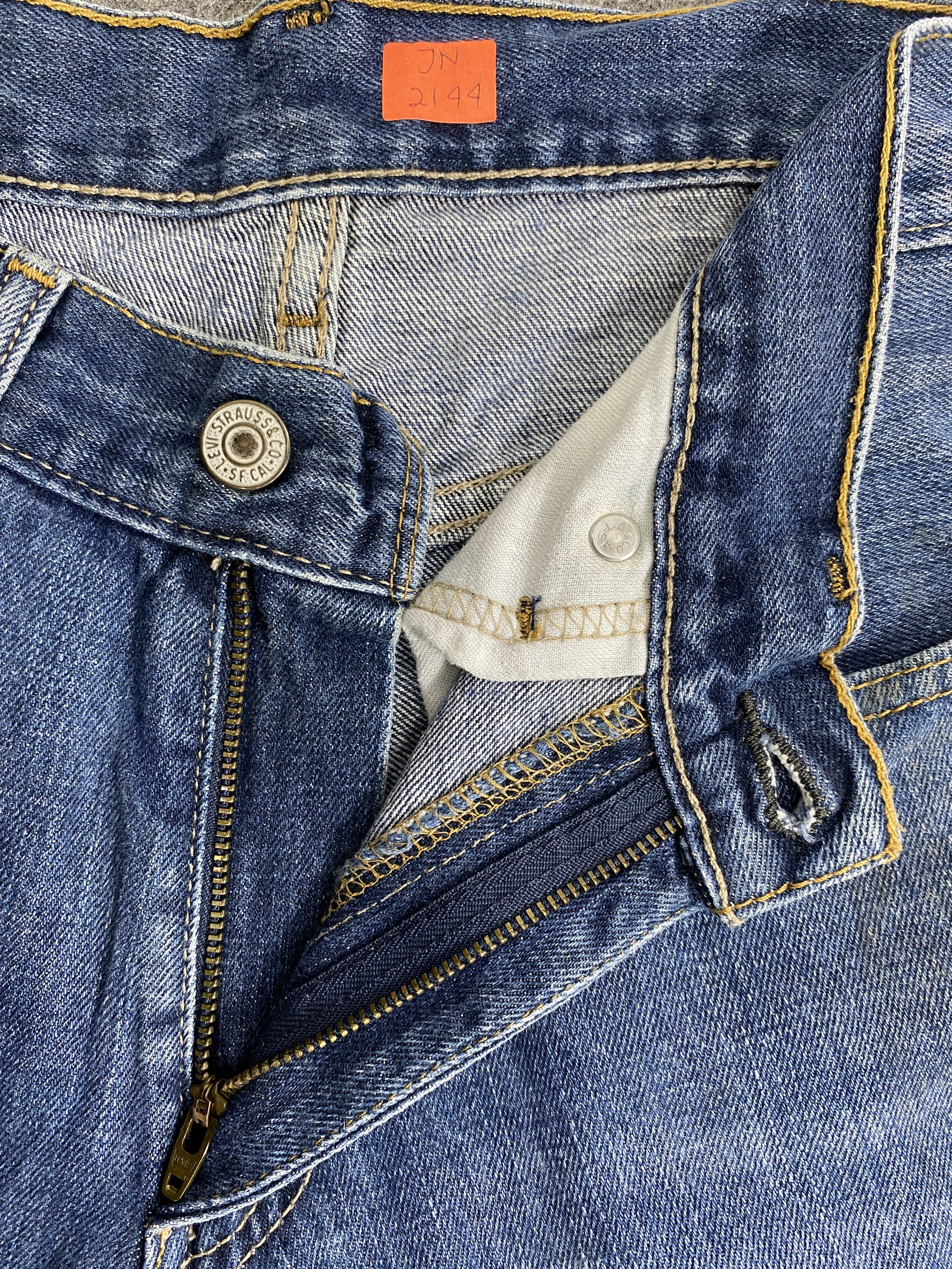 Levi's Blue Vintage Levi's 514 Jeans 32x33 Denim -JN2144 Size US 32 / EU 48 - 7 Thumbnail