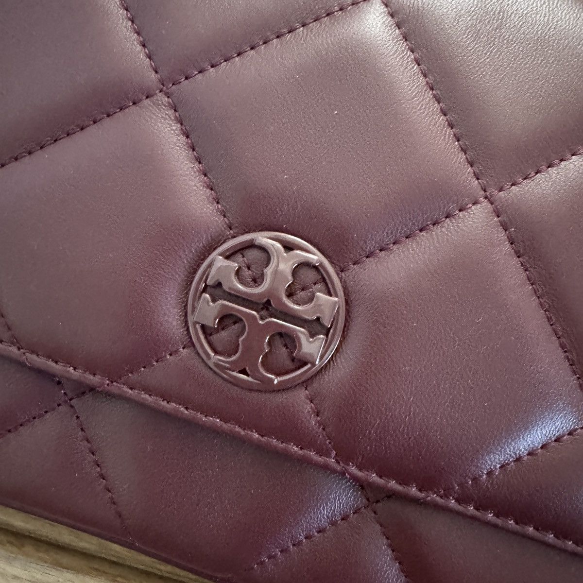 Tory Burch Tory Burch Willa Soft Quilt Small Leather Shoulder Bag Size ONE SIZE - 5 Thumbnail