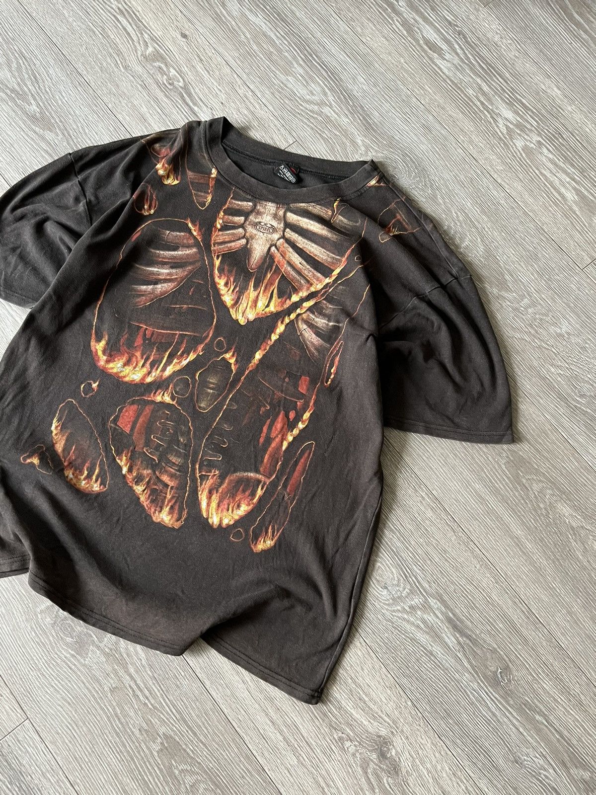 Vintage Vintage 💥 Spiral Avant Garde Tee Size US XXL / EU 58 / 5 - 2 Thumbnail