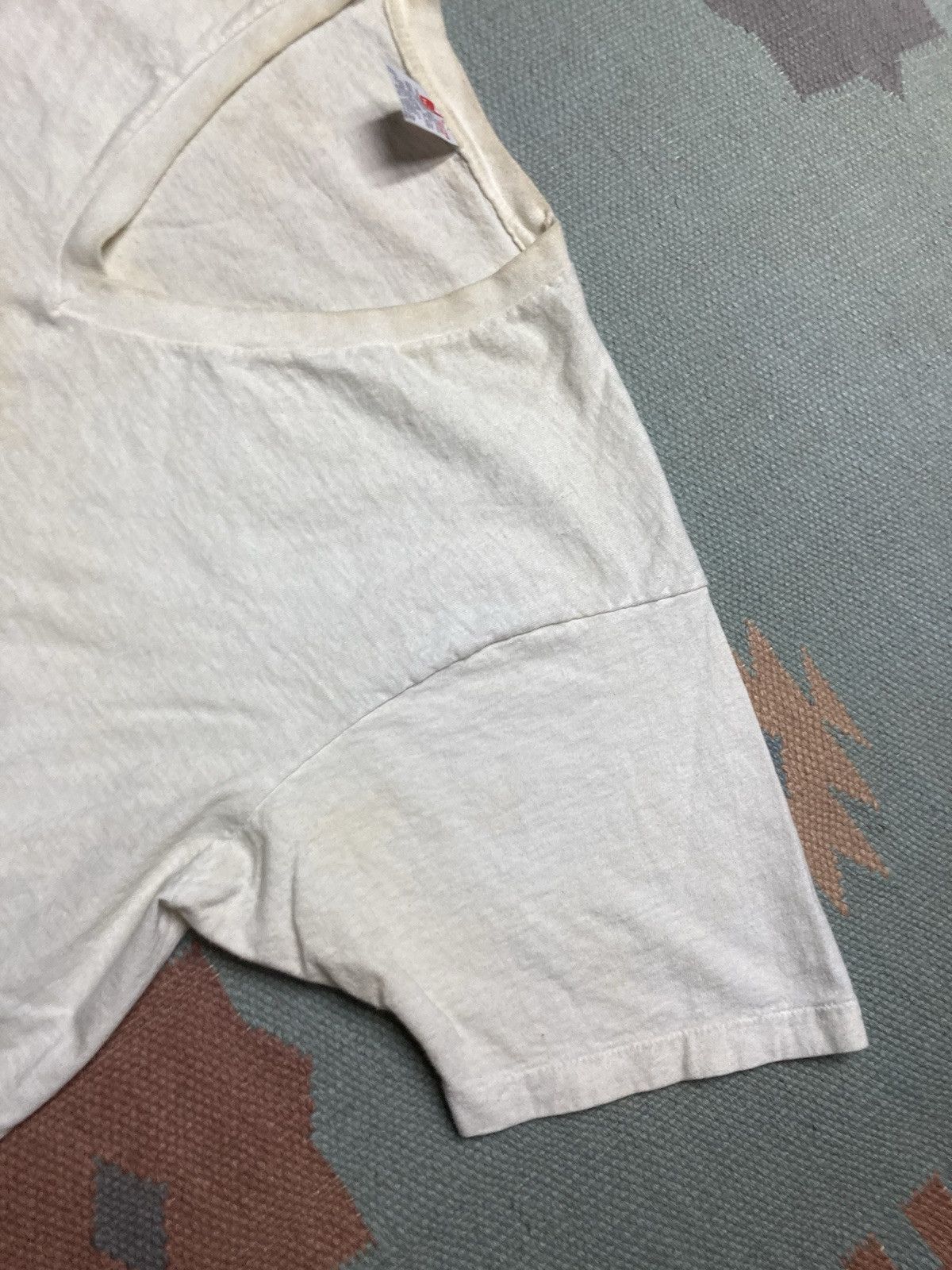 Hanes × Vintage blank white t shirt v neck hanes soft cotton grunge comfy XL Size US XL / EU 56 / 4 - 6 Thumbnail