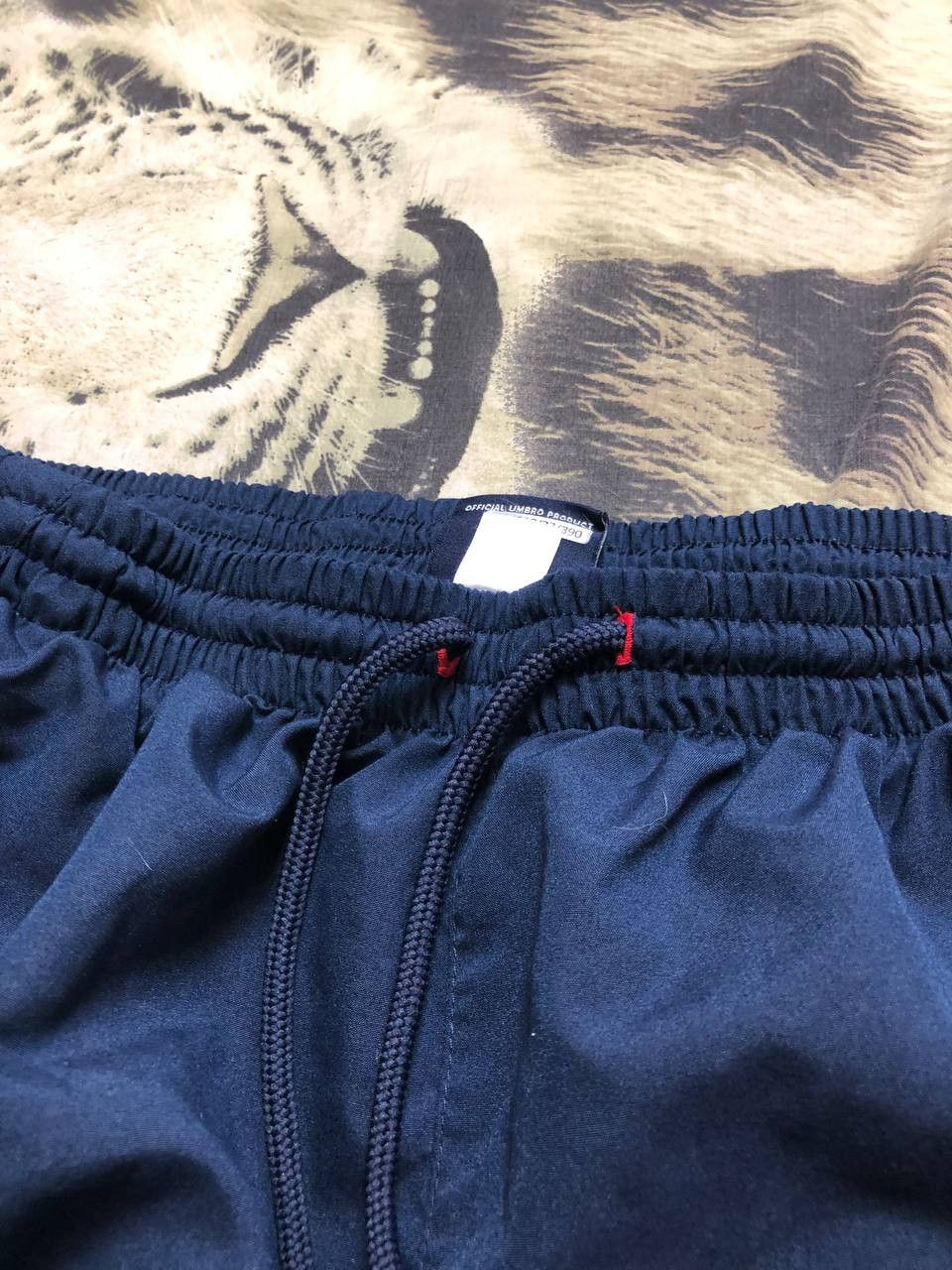 Umbro Vintage Umbro Y2K Logo Streetwear Shorts Size XXL Size US 38 / EU 54 - 7 Thumbnail