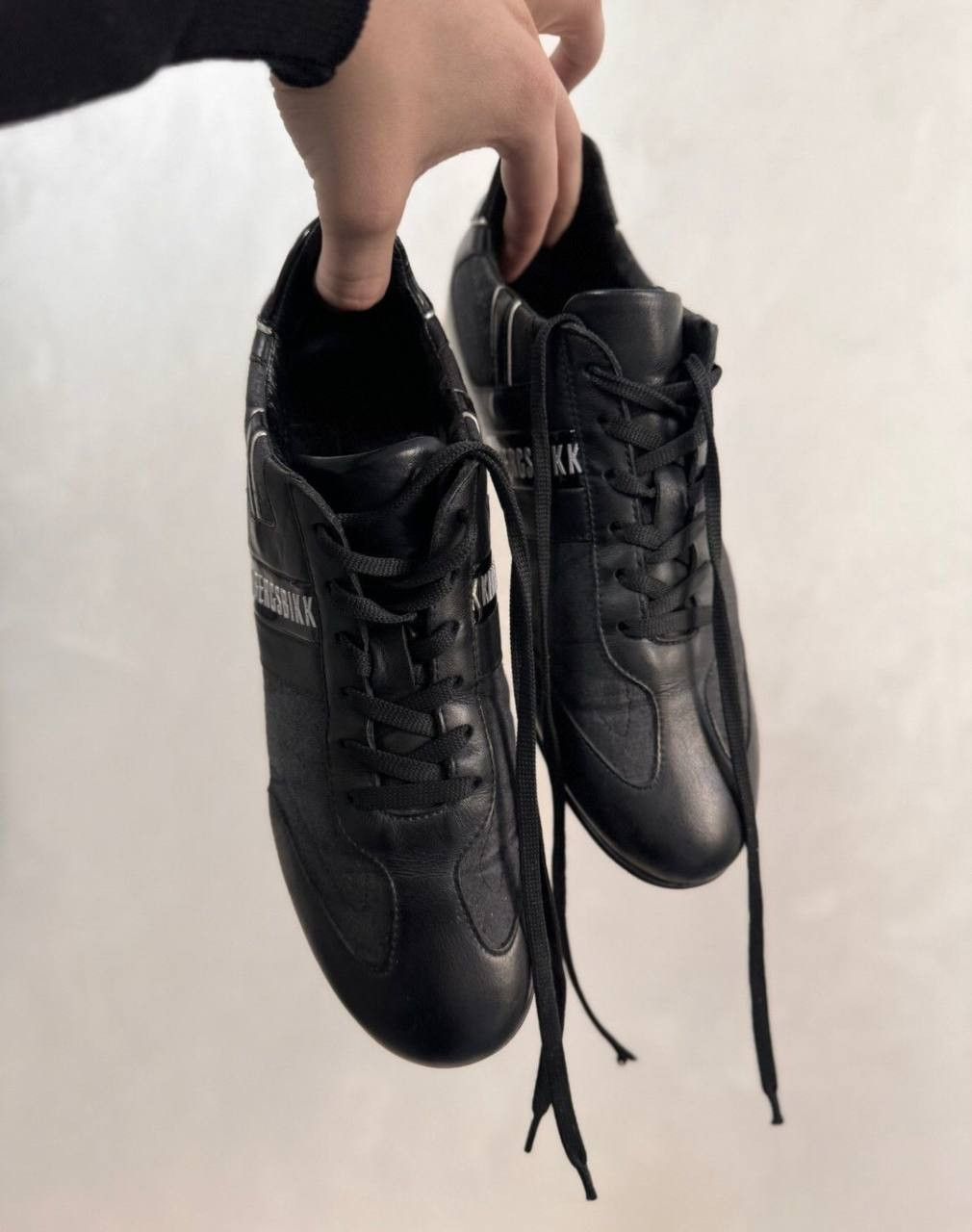 Dirk Bikkembergs Casual Leather Low Top Sneakers