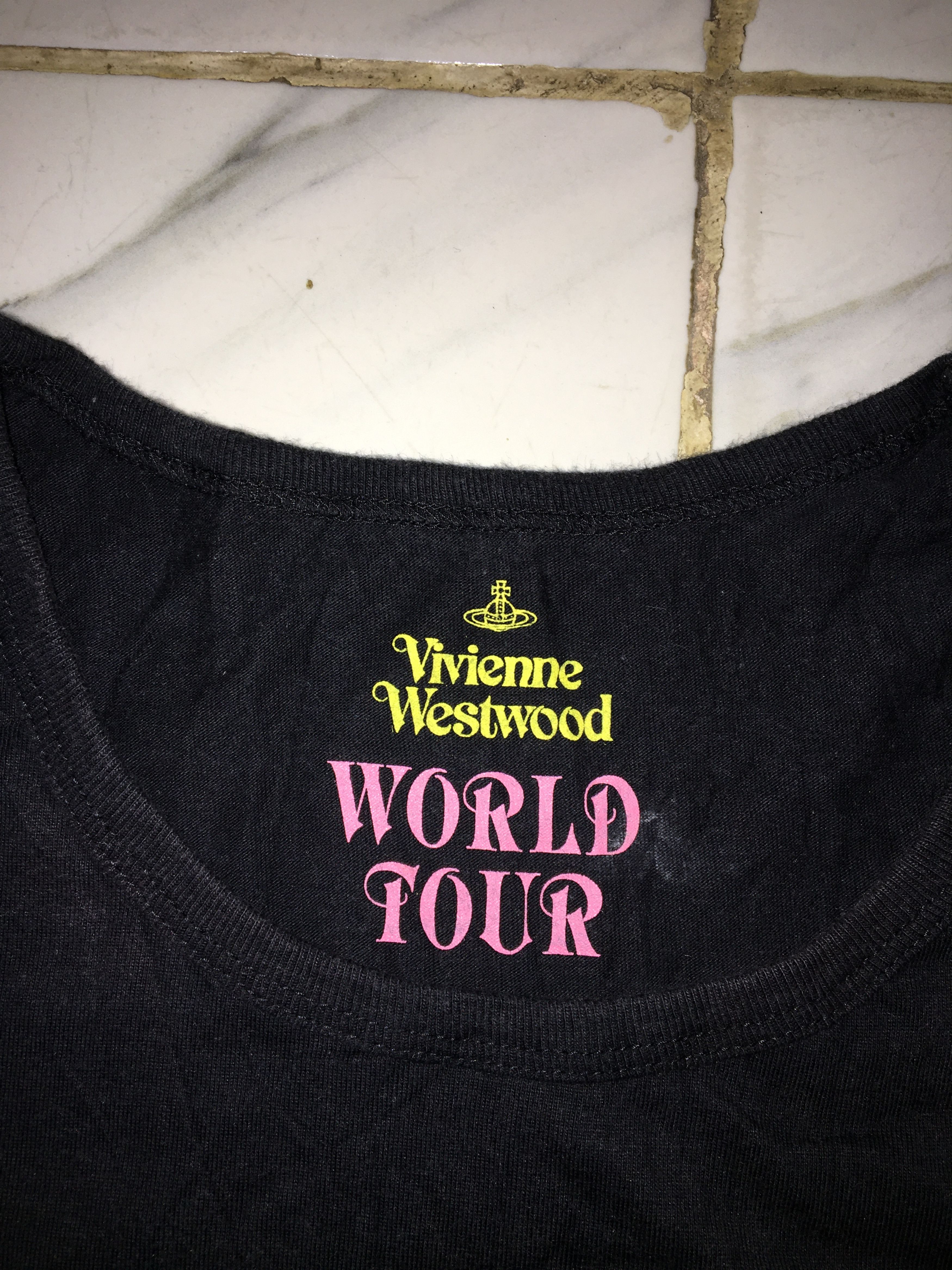 Japanese Brand Vivienne Westwood World Tour Shirt Size US M / EU 48-50 / 2 - 4 Thumbnail