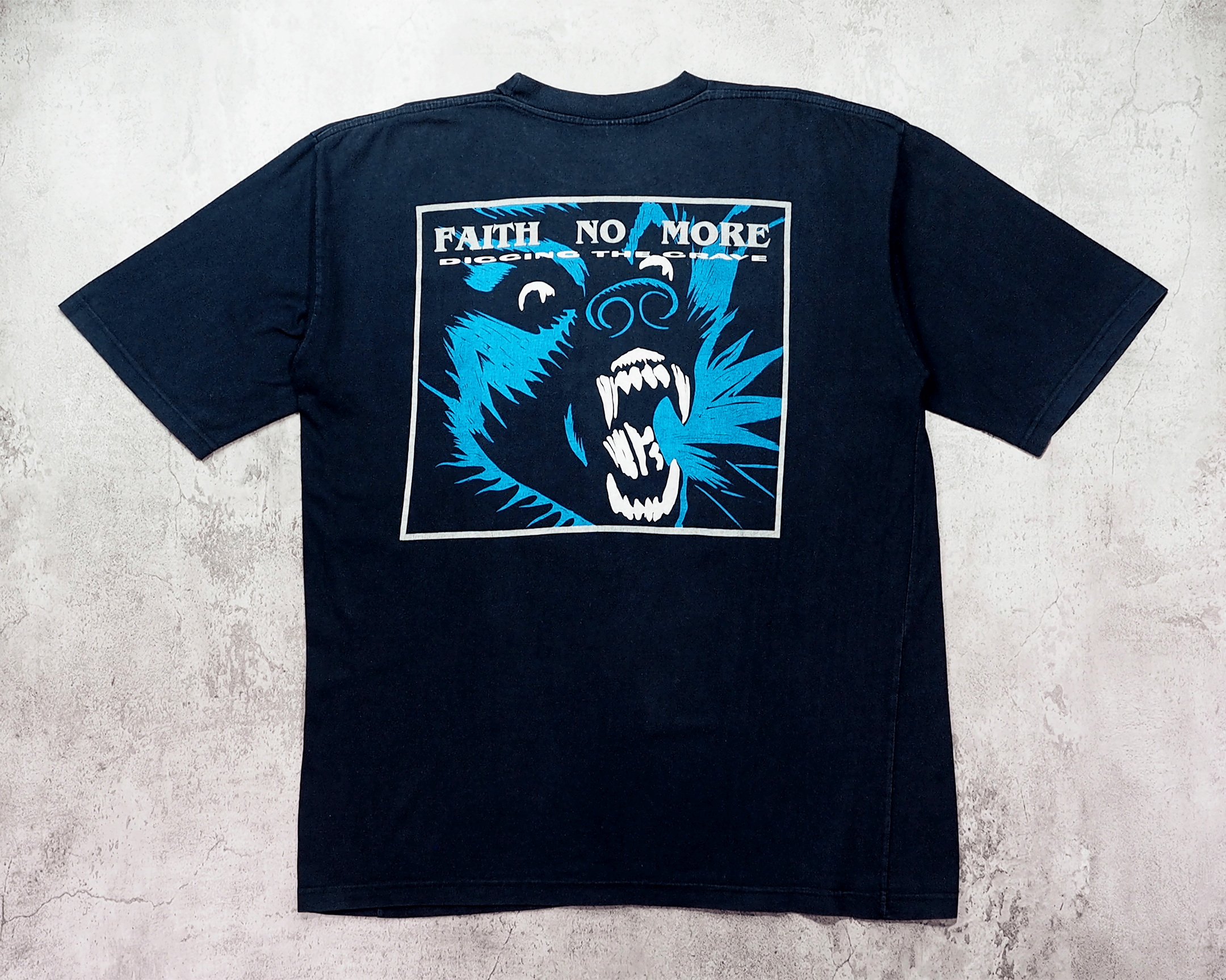 Vintage Vintage 1990s Faith No More Digging The Grave Shirt XL Size US XL / EU 56 / 4 - 4 Thumbnail
