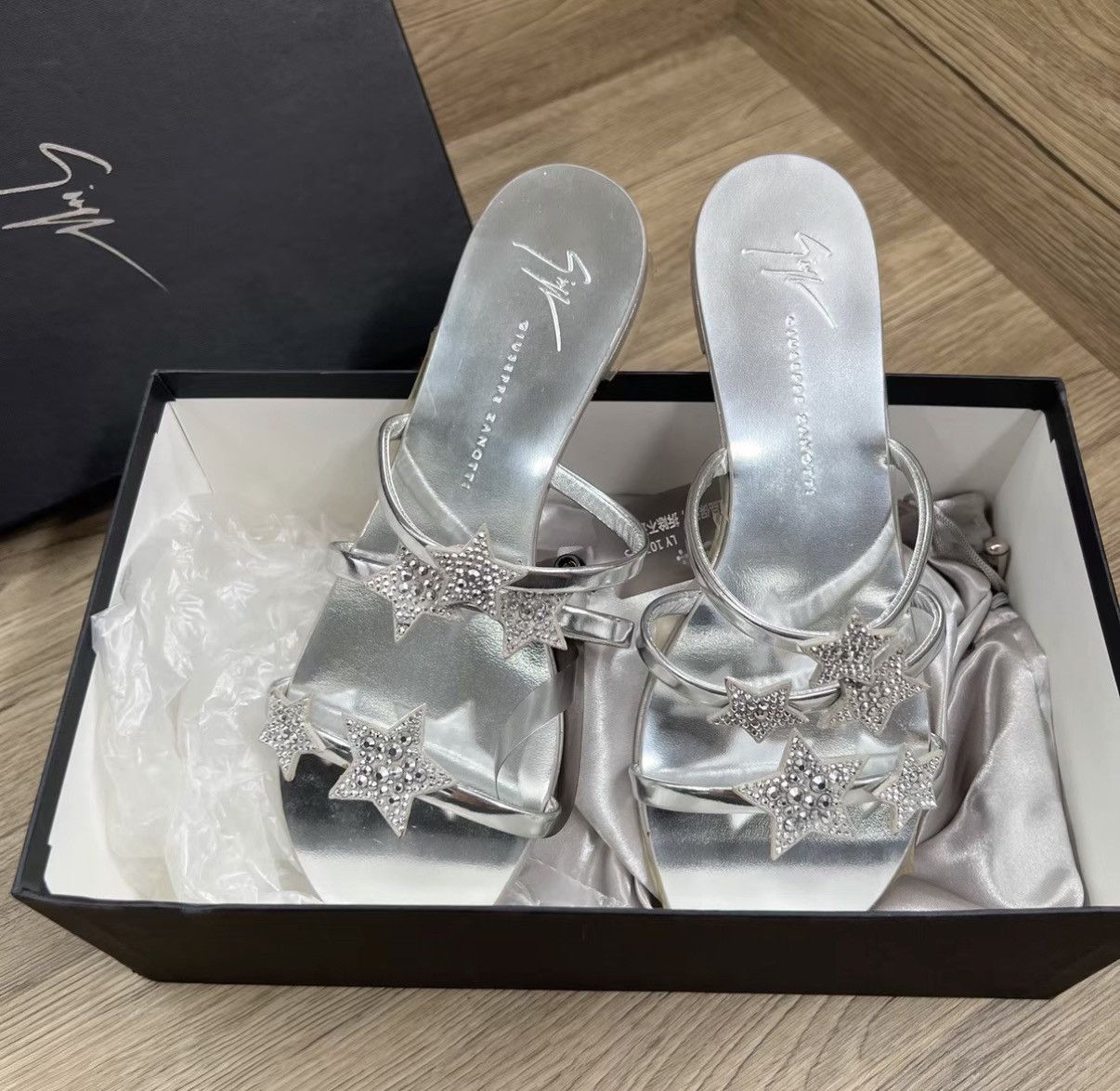 Giuseppe Zanotti Giuseppe Zanotti GZ Silver Rhinestone Star Mule Slides J41 Size US 7.5 / IT 37.5 - 2 Thumbnail