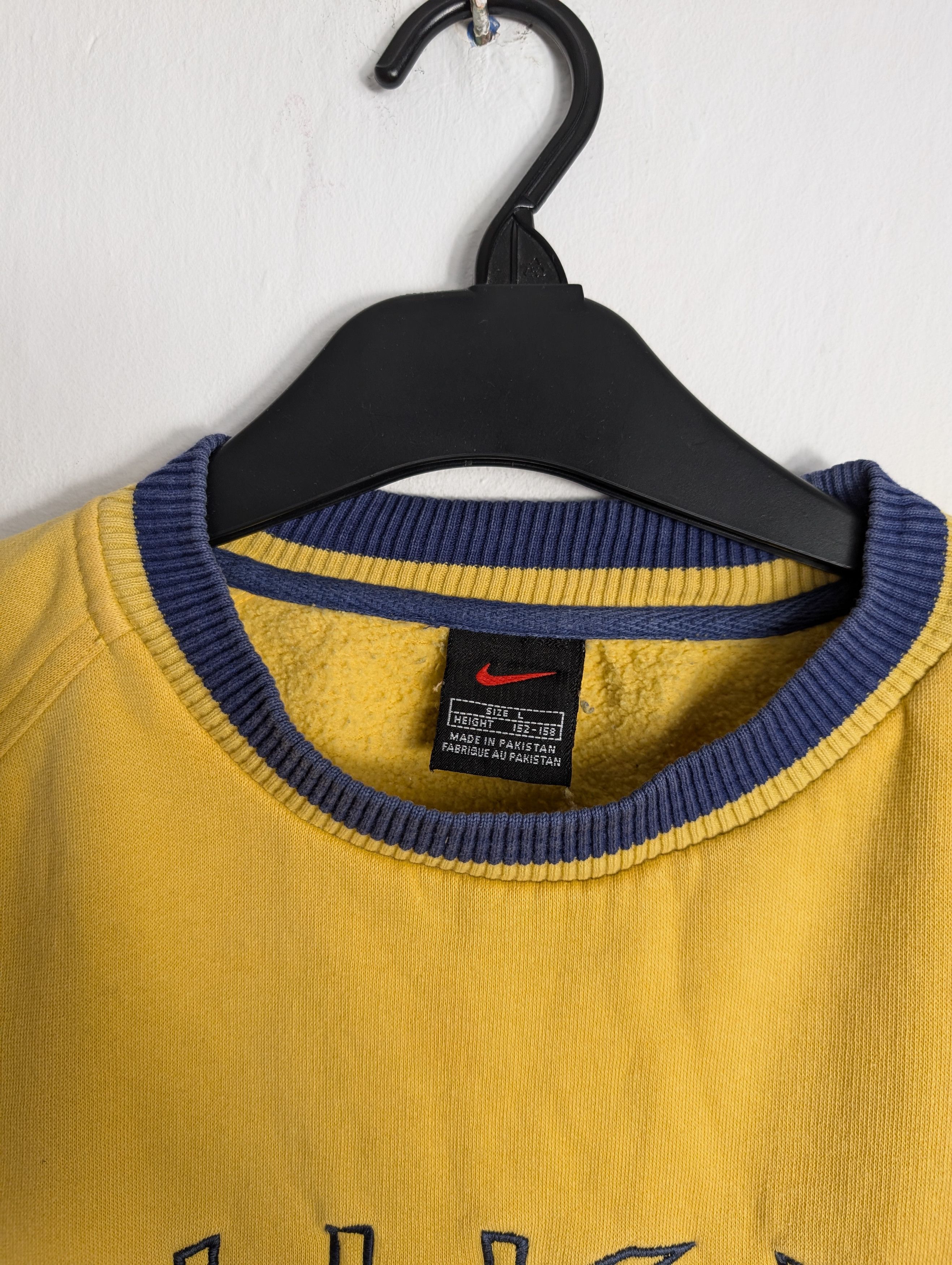 Nike Vintage Nike Spellout Sweatshirt Yellow Navy Y2K Boxy Retro Size US XS / EU 42 / 0 - 4 Thumbnail