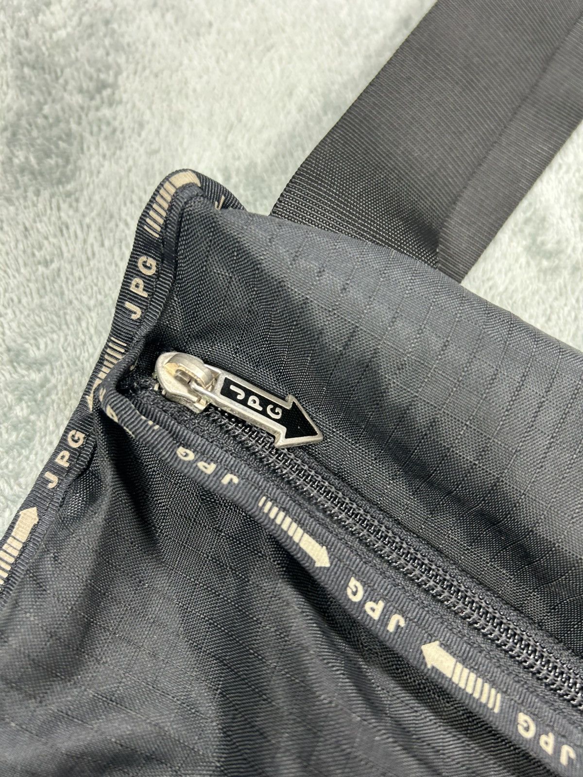 Jean Paul Gaultier Vintage Jean Paul Gaultier Cross body Bag Size ONE SIZE - 4 Thumbnail