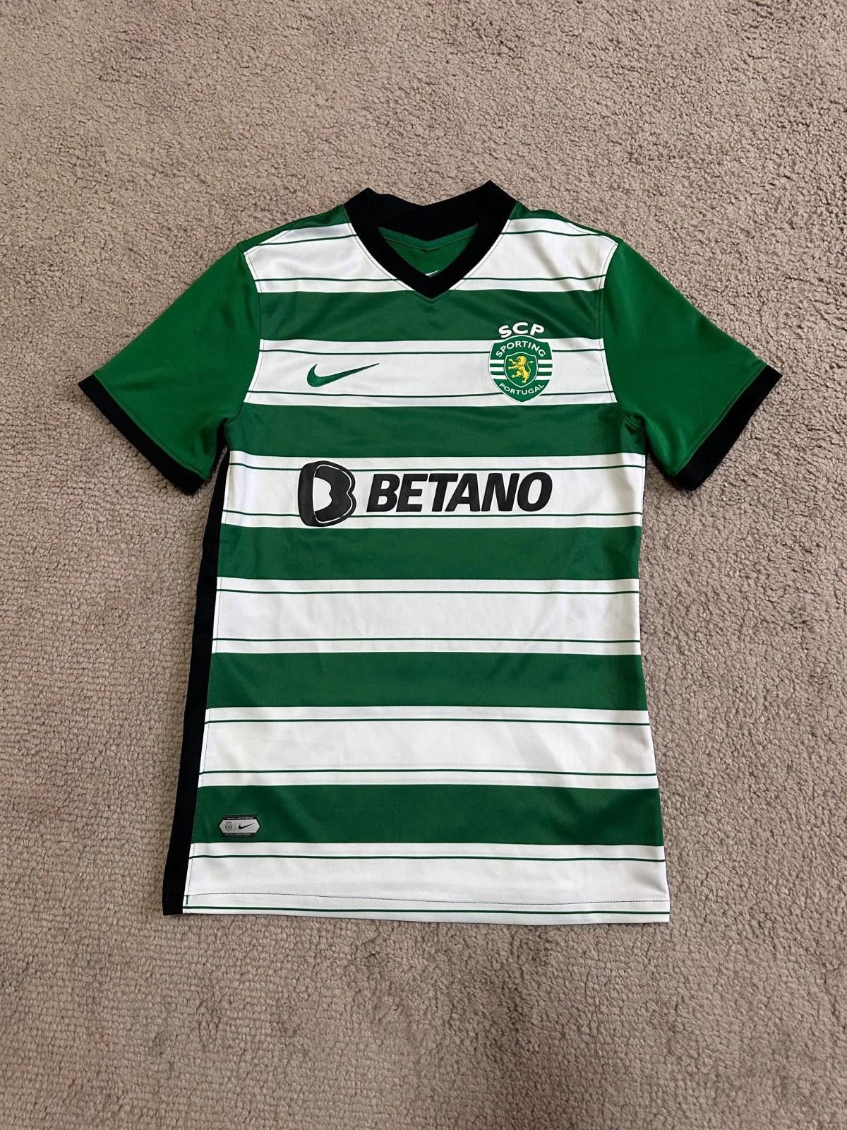 Nike Nike Sporting Lisbon 2022/23 Football Shirt Soccer Jersey Size US M / EU 48-50 / 2 - 1 Thumbnail